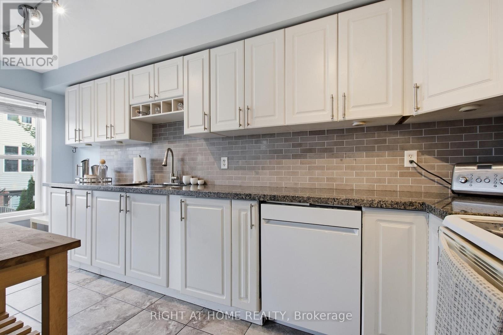 85 Seed House Lane, Halton Hills (Georgetown), Ontario  L7G 6K4 - Photo 16 - W13777694