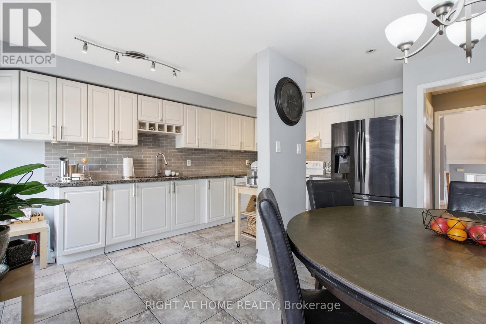 85 Seed House Lane, Halton Hills (Georgetown), Ontario  L7G 6K4 - Photo 19 - W13777694