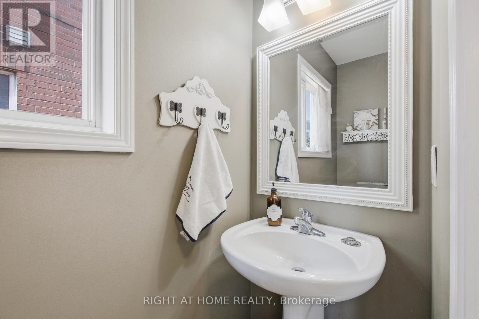 85 Seed House Lane, Halton Hills (Georgetown), Ontario  L7G 6K4 - Photo 21 - W13777694