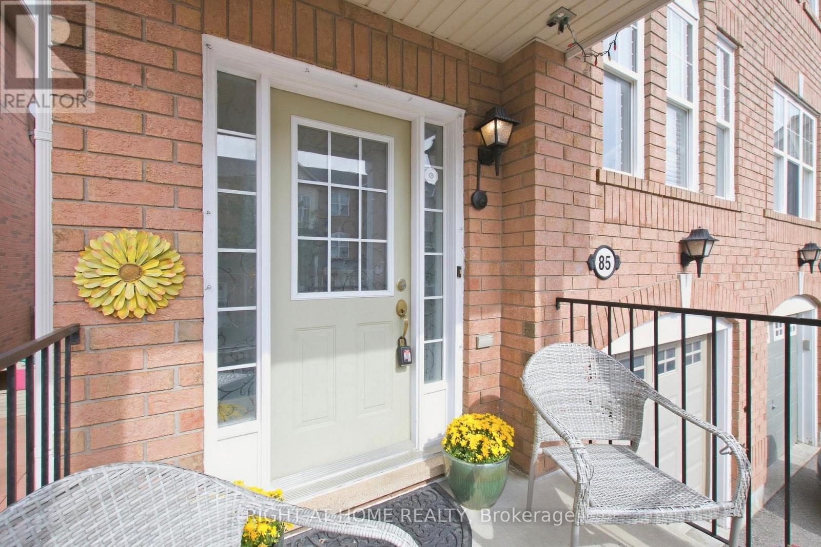 85 Seed House Lane, Halton Hills (Georgetown), Ontario  L7G 6K4 - Photo 4 - W13777694