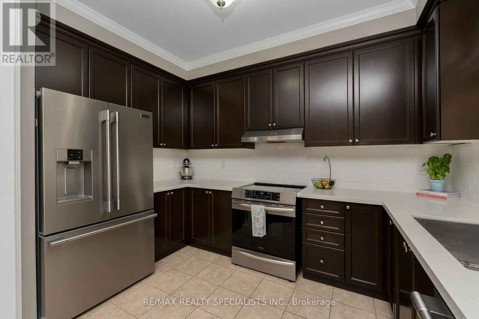24 Serenity Street, Halton Hills (Georgetown), Ontario  L7G 0A9 - Photo 16 - W13778996