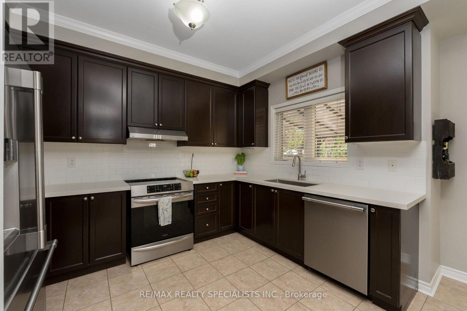 24 Serenity Street, Halton Hills (Georgetown), Ontario  L7G 0A9 - Photo 17 - W13778996