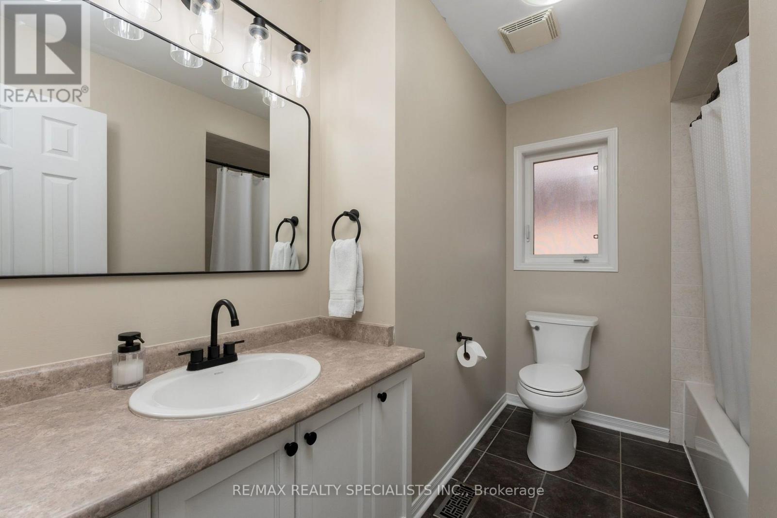 24 Serenity Street, Halton Hills (Georgetown), Ontario  L7G 0A9 - Photo 32 - W13778996