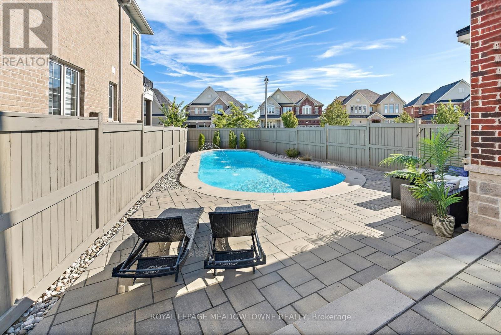 67 Hidden Lake Trail, Halton Hills (Georgetown), Ontario  L7G 0K6 - Photo 42 - W13779862