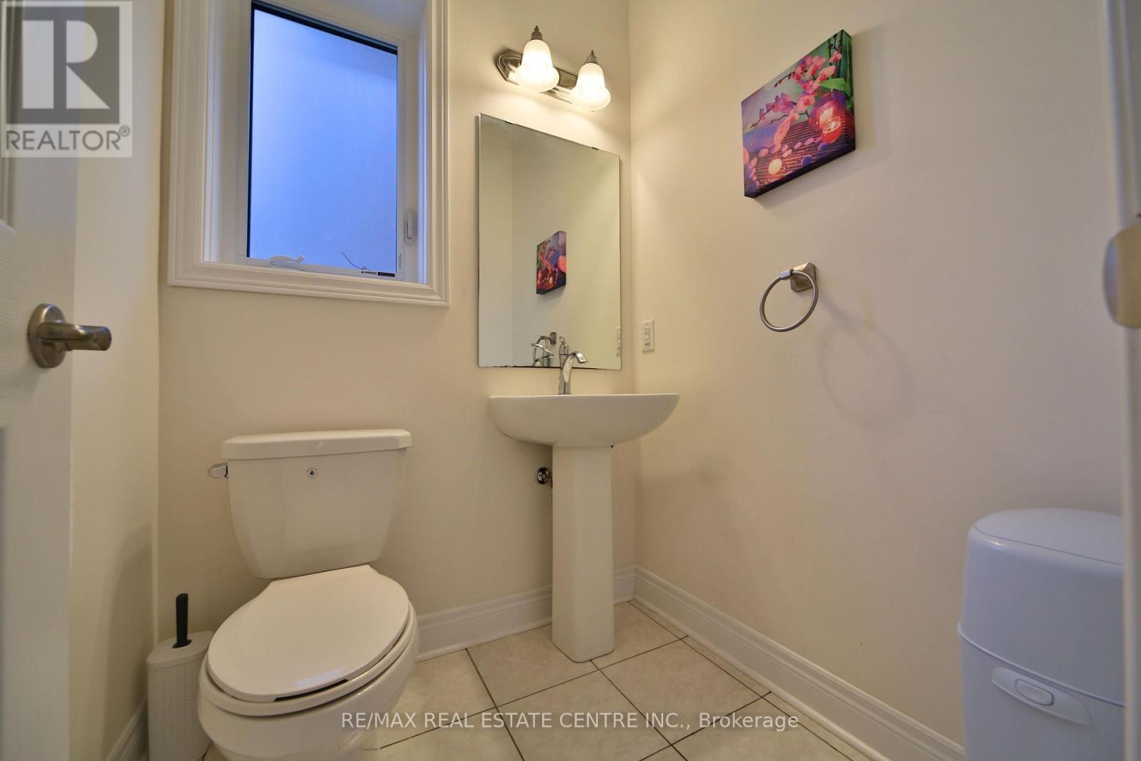 106 Branigan Crescent, Halton Hills (Georgetown), Ontario  L7G 0M8 - Photo 11 - W13781092