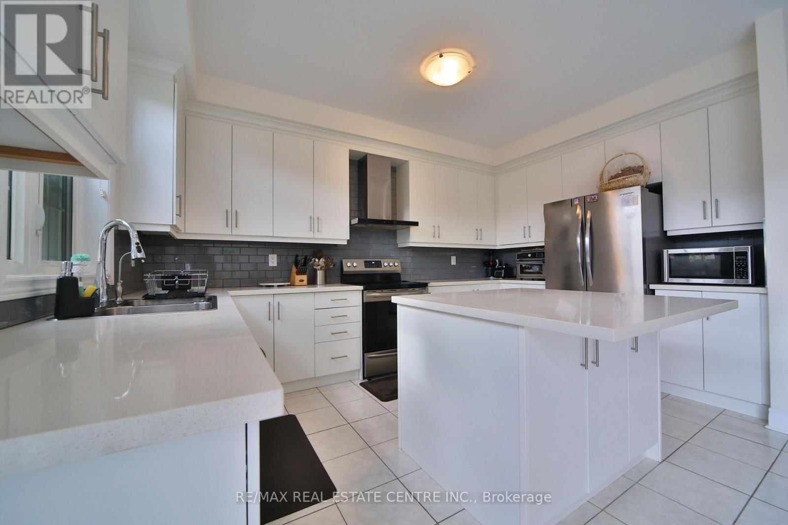 106 Branigan Crescent, Halton Hills (Georgetown), Ontario  L7G 0M8 - Photo 18 - W13781092