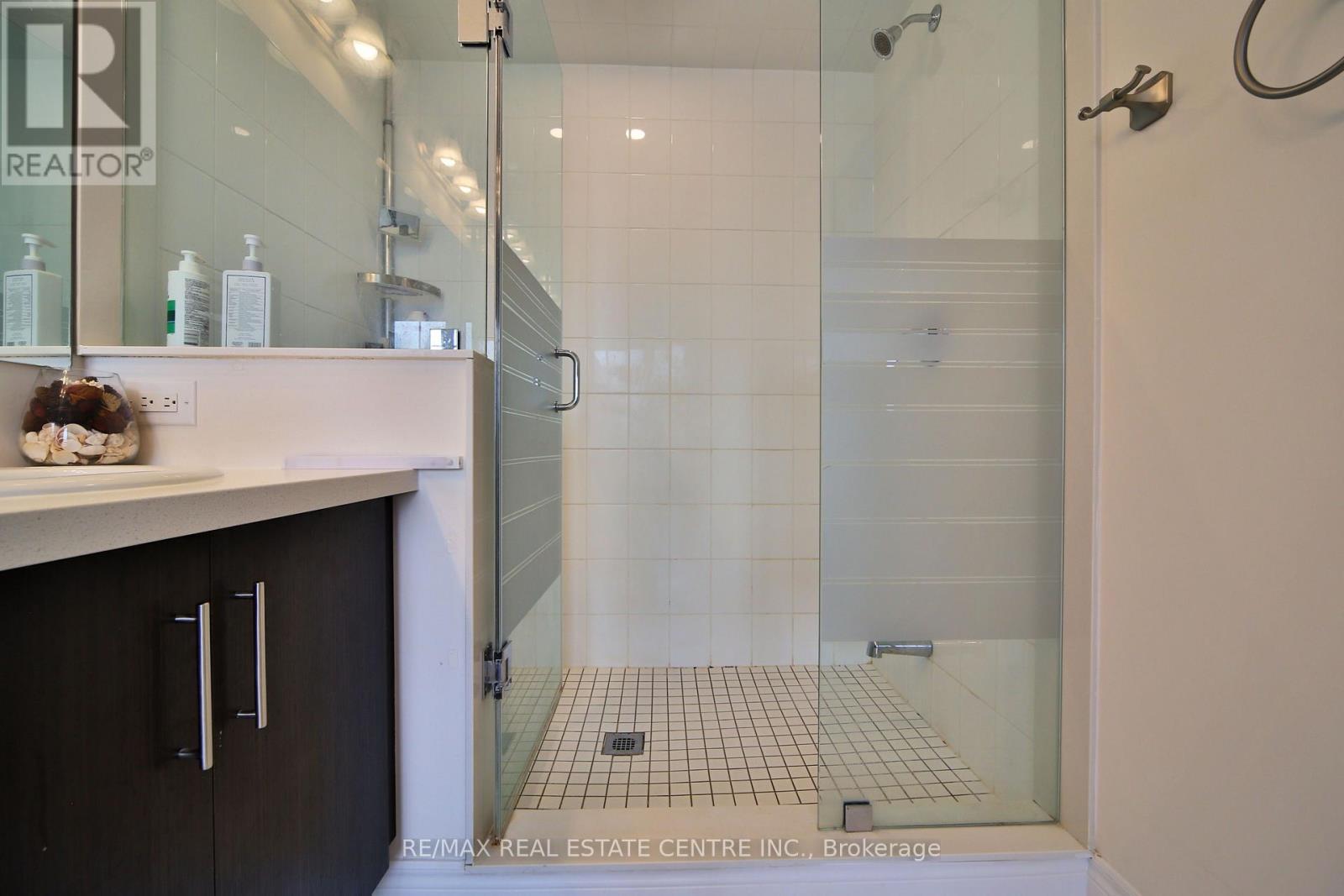 106 Branigan Crescent, Halton Hills (Georgetown), Ontario  L7G 0M8 - Photo 32 - W13781092