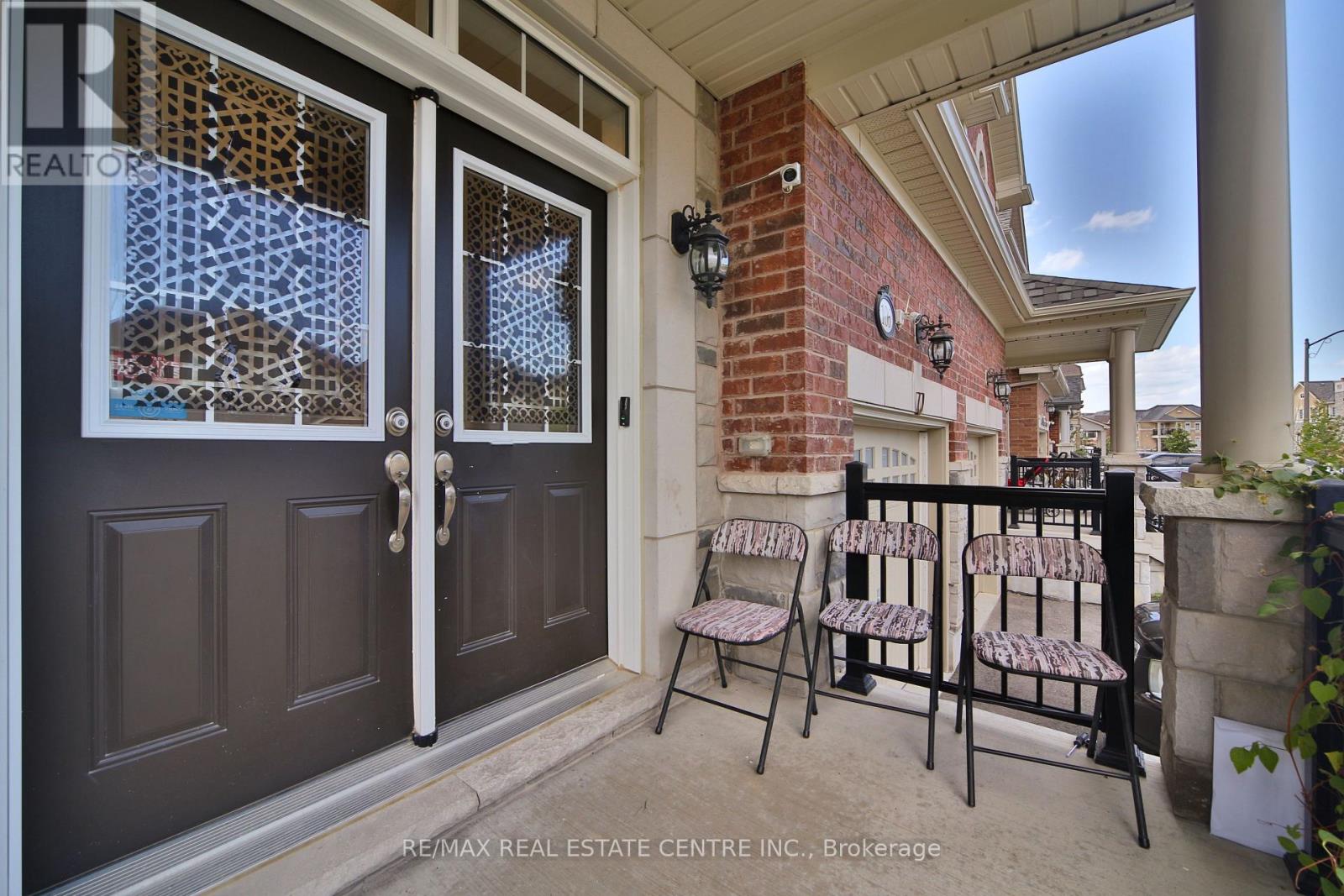 106 Branigan Crescent, Halton Hills (Georgetown), Ontario  L7G 0M8 - Photo 6 - W13781092