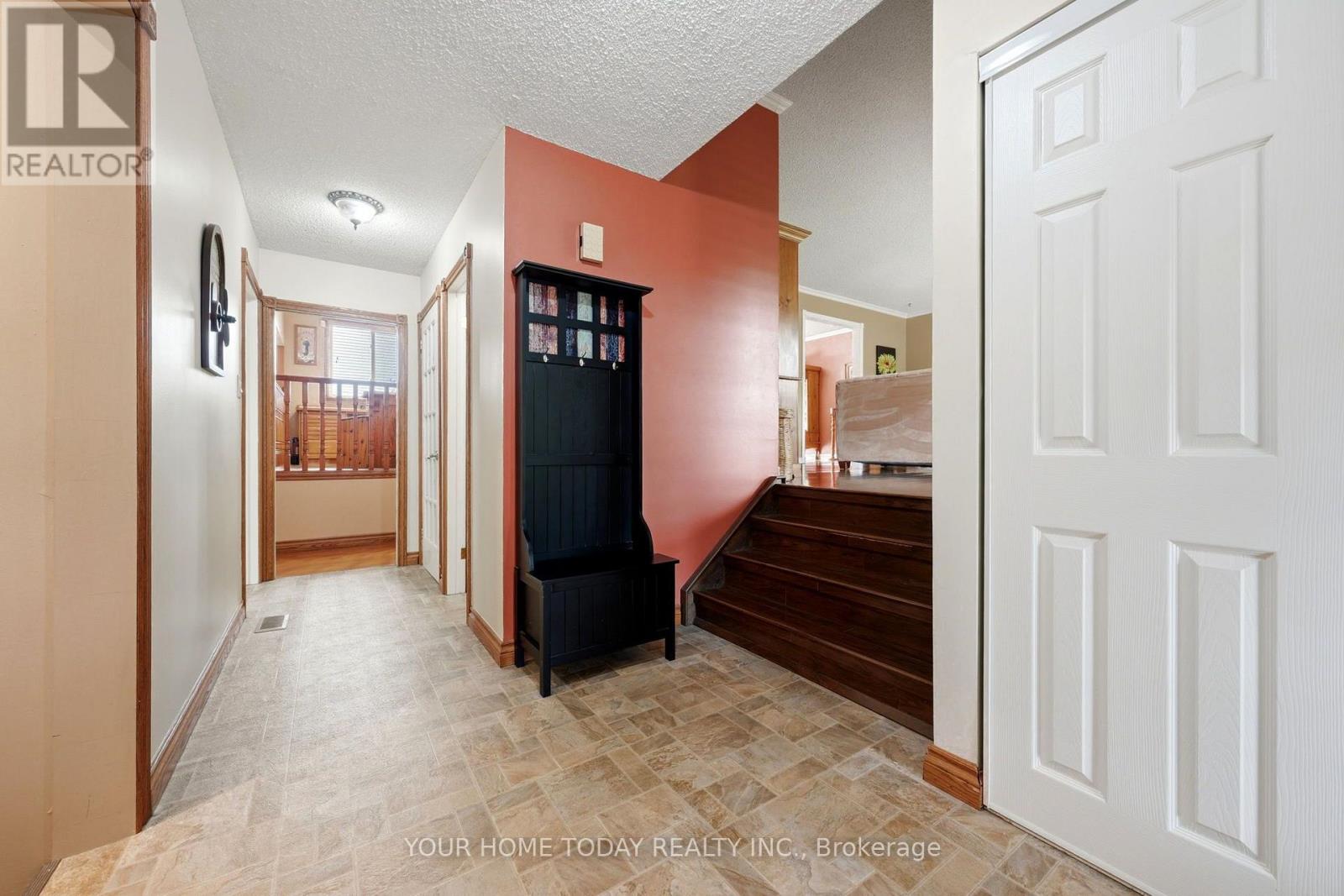 12950 Silvercreek Drive, Halton Hills (Rural Halton Hills), Ontario  L7G 4S4 - Photo 10 - W13781624