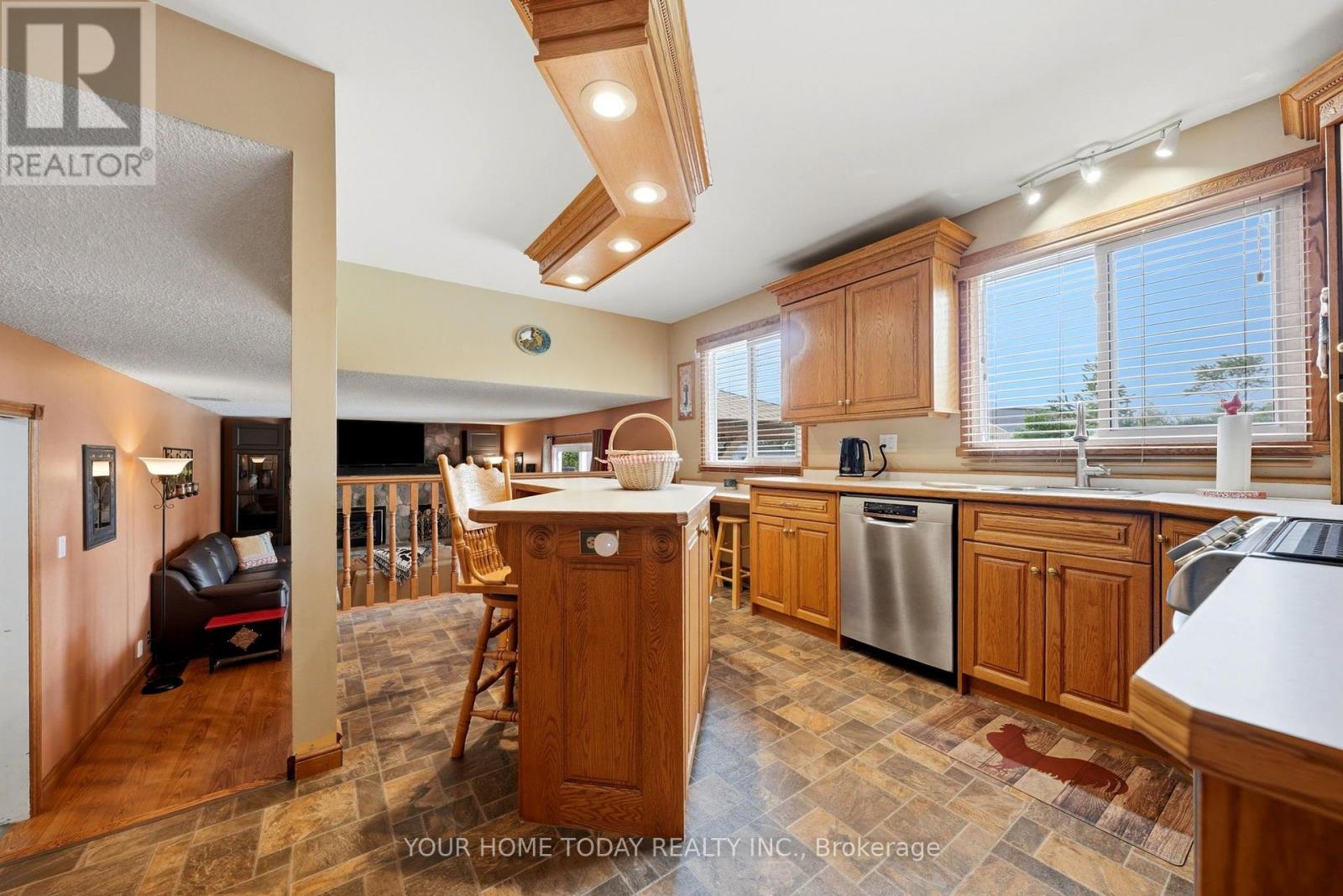 12950 Silvercreek Drive, Halton Hills (Rural Halton Hills), Ontario  L7G 4S4 - Photo 14 - W13781624