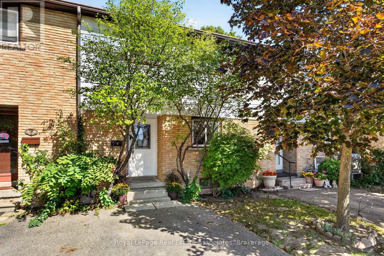 8 - 59 Maple Avenue, Halton Hills (Georgetown), Ontario  L7G 1X8 - Photo 1 - W13782498