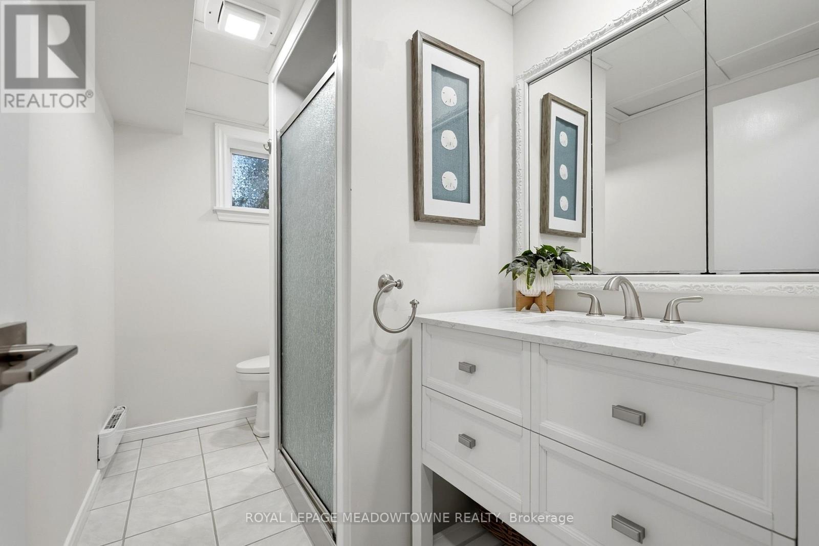 7 Terry Court, Halton Hills (Georgetown), Ontario  L7G 1P4 - Photo 38 - W13784890