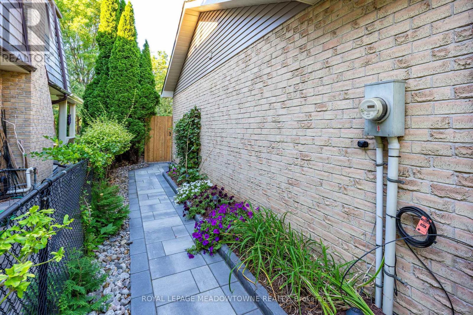 7 Terry Court, Halton Hills (Georgetown), Ontario  L7G 1P4 - Photo 40 - W13784890