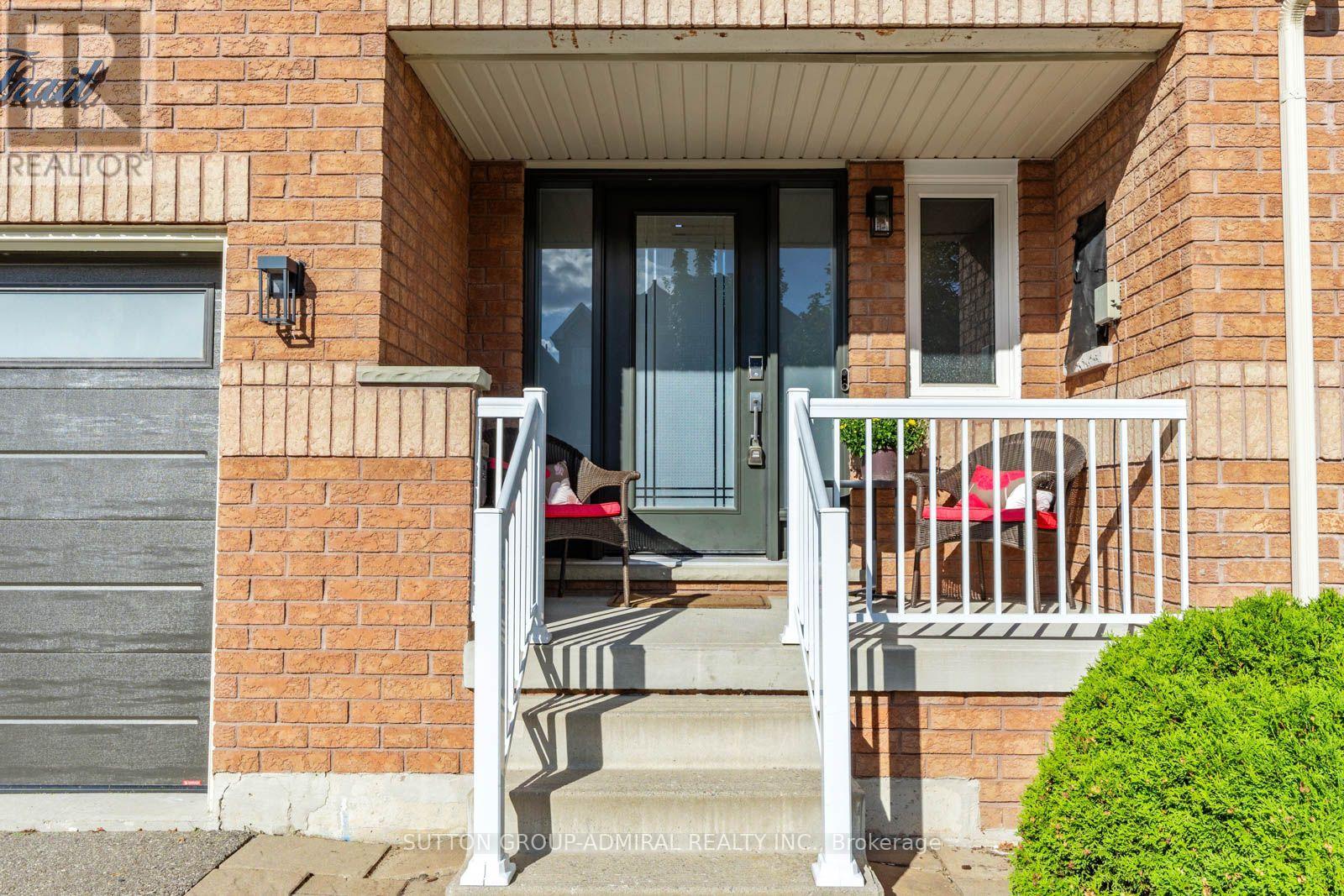 96 Niagara Trail, Halton Hills (Georgetown), Ontario  L7G 0A8 - Photo 3 - W13785158