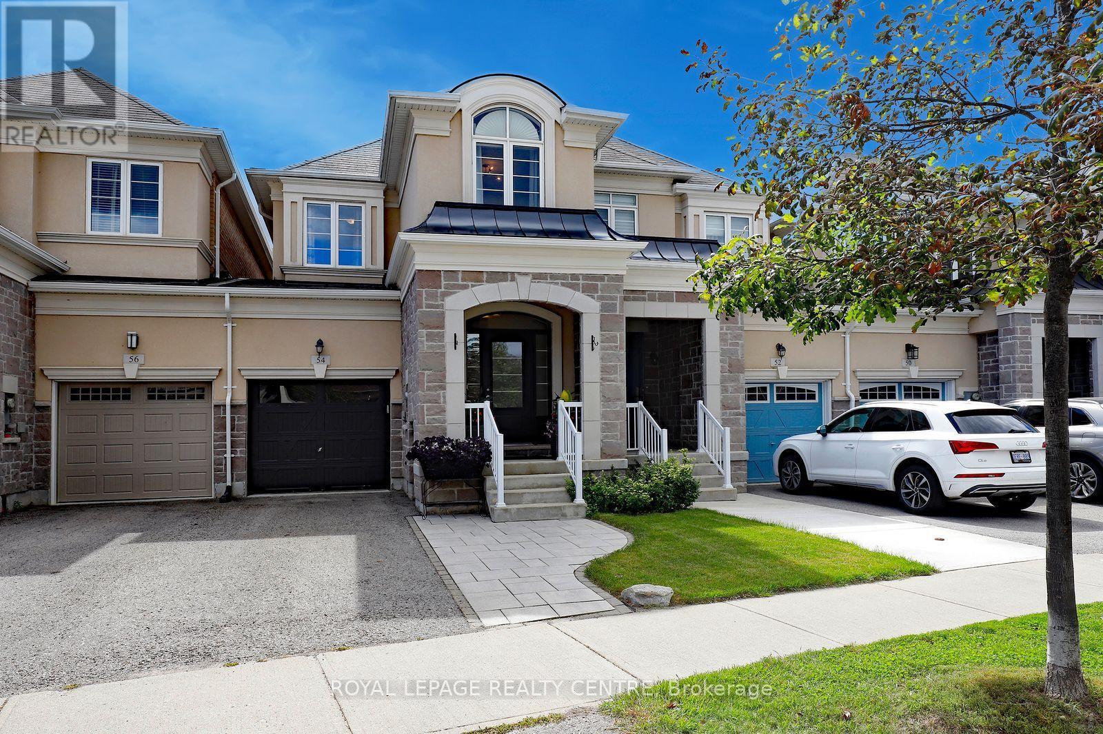 54 Upper Canada Court, Halton Hills (Georgetown), Ontario  L7G 0L1 - Photo 2 - W13785510