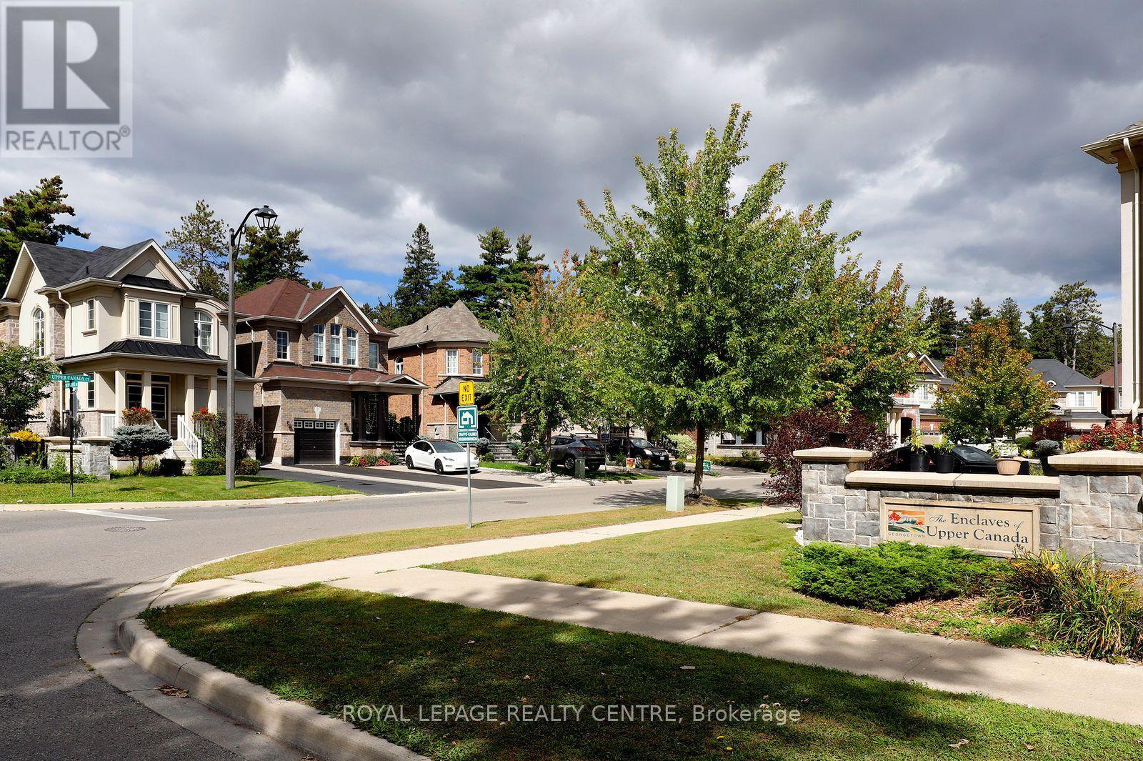 54 Upper Canada Court, Halton Hills (Georgetown), Ontario  L7G 0L1 - Photo 46 - W13785510