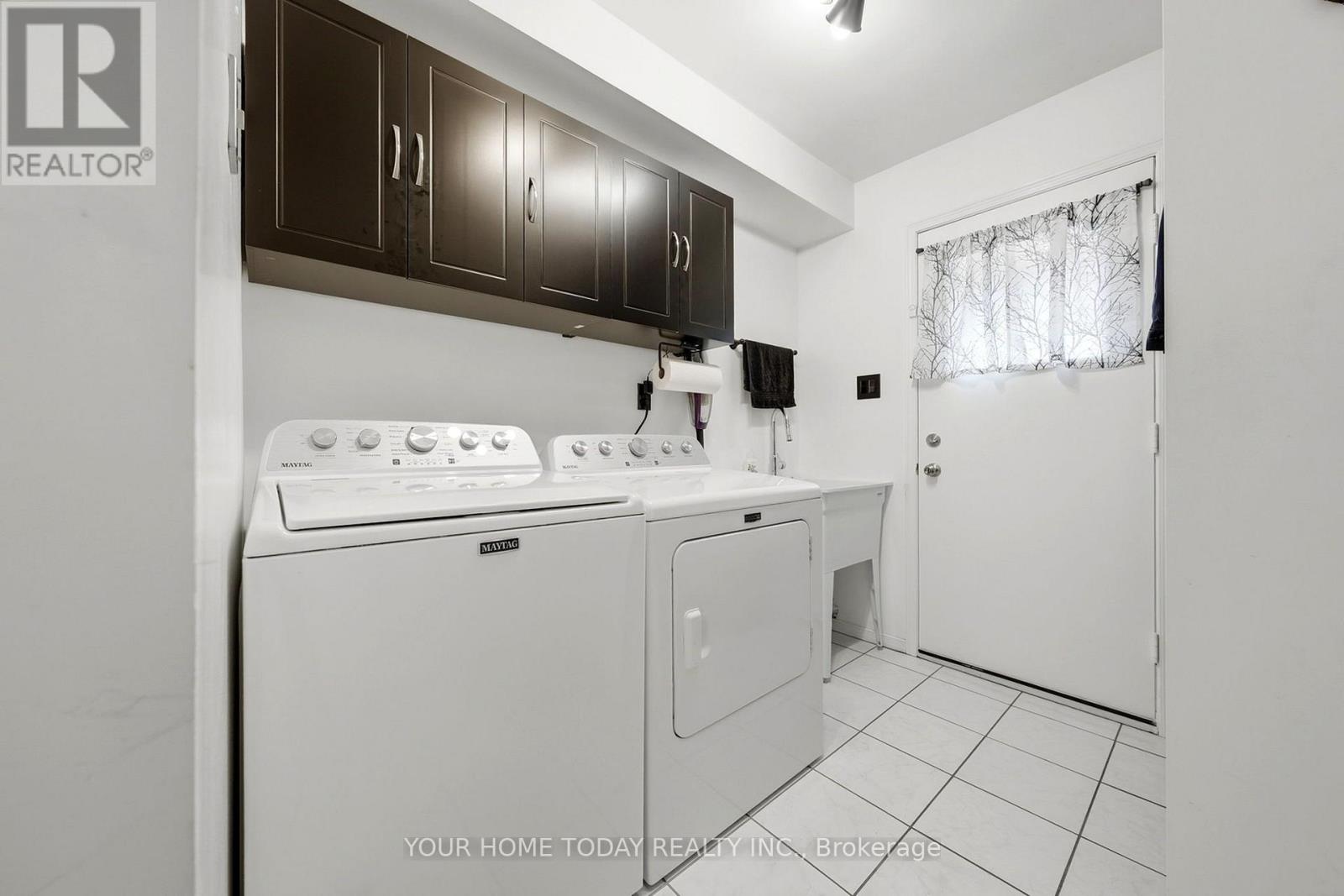 14 Donaghedy Drive, Halton Hills (Georgetown), Ontario  L7G 5H2 - Photo 22 - W13786204