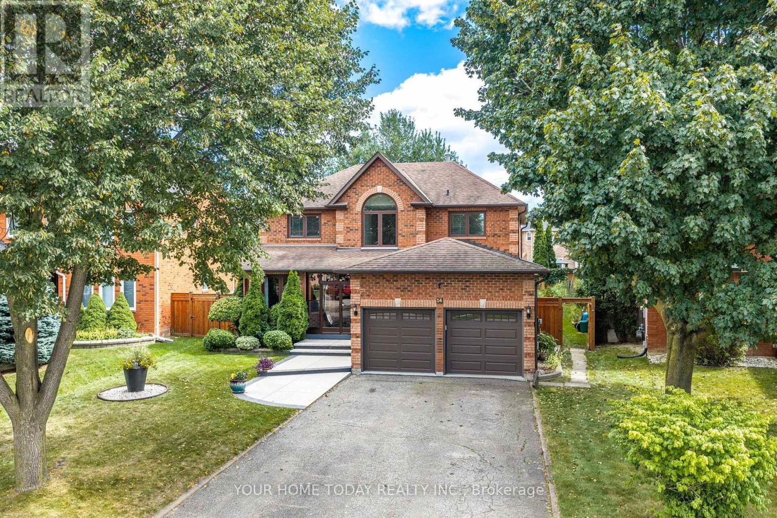 14 Donaghedy Drive, Halton Hills (Georgetown), Ontario  L7G 5H2 - Photo 4 - W13786204