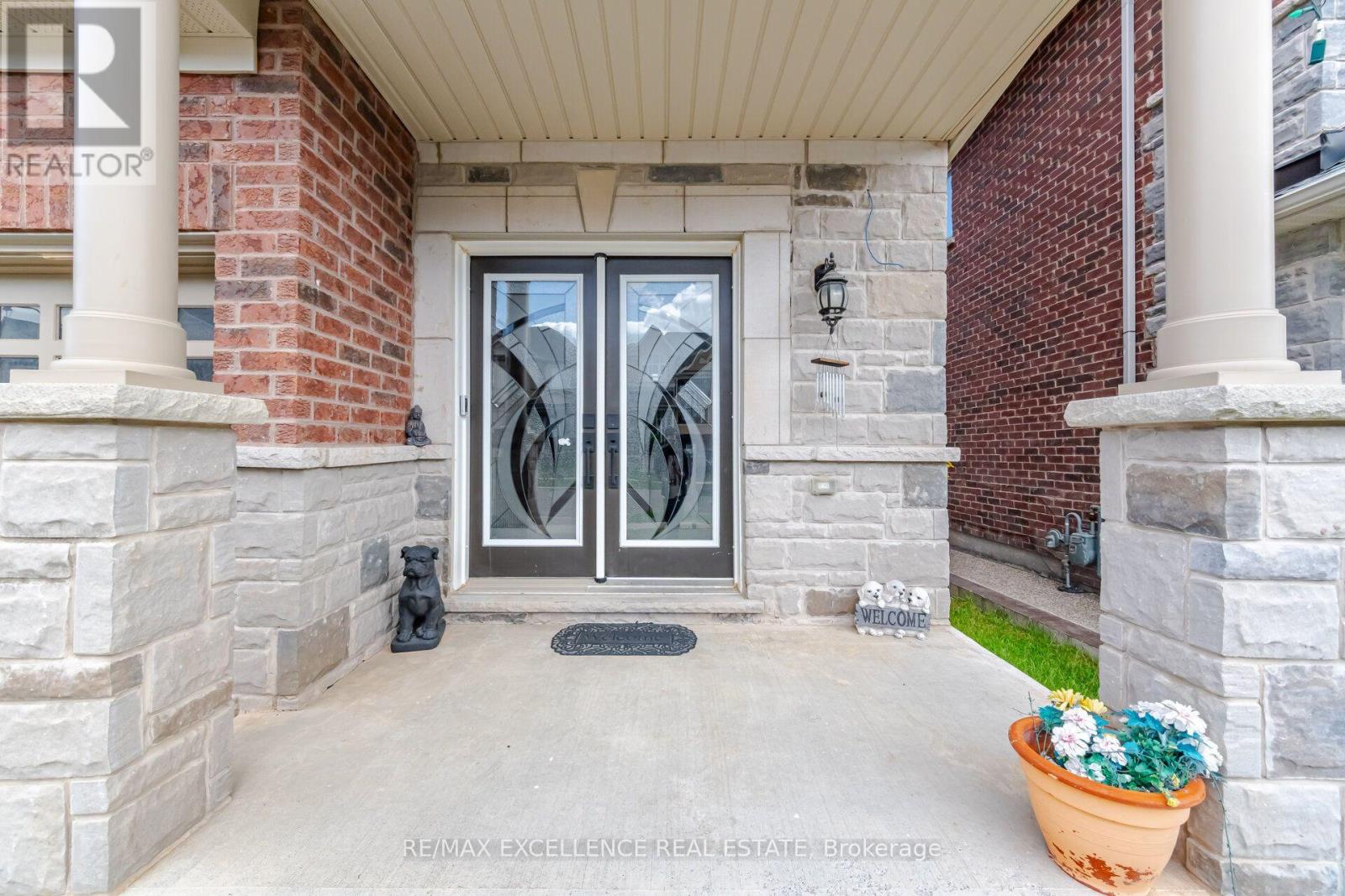 32 Branigan Crescent, Halton Hills (Georgetown), Ontario  L7G 0N1 - Photo 2 - W13786334