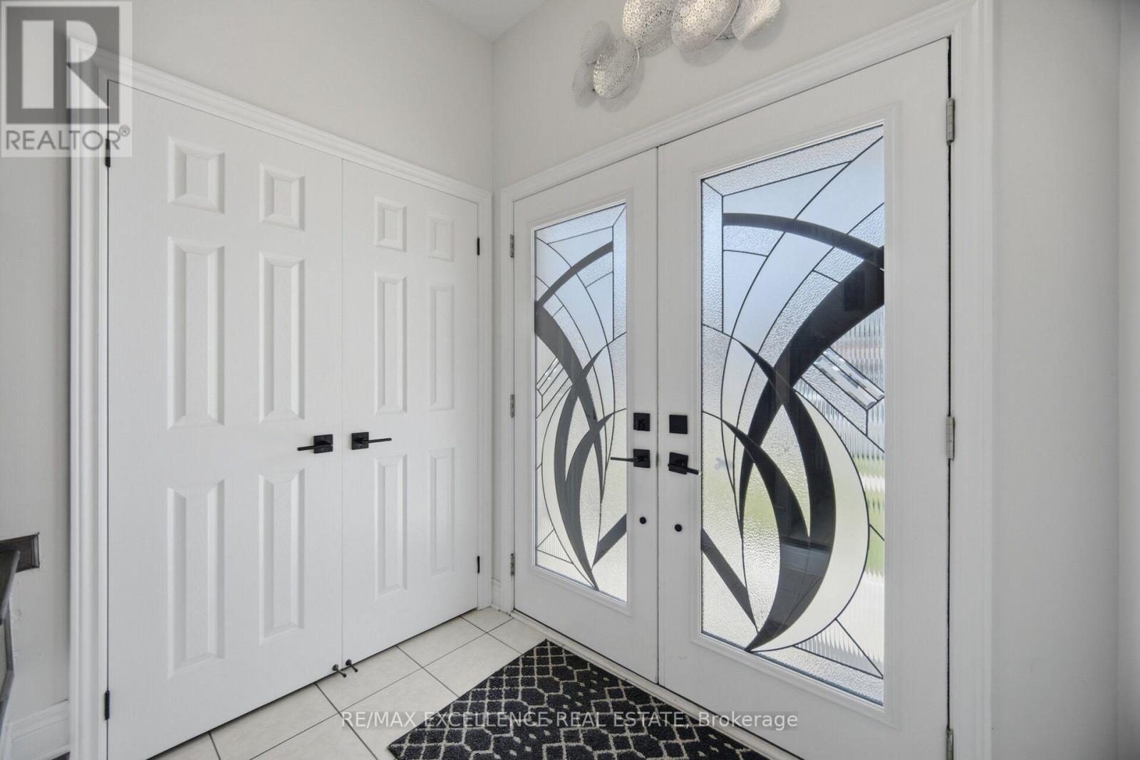 32 Branigan Crescent, Halton Hills (Georgetown), Ontario  L7G 0N1 - Photo 3 - W13786334