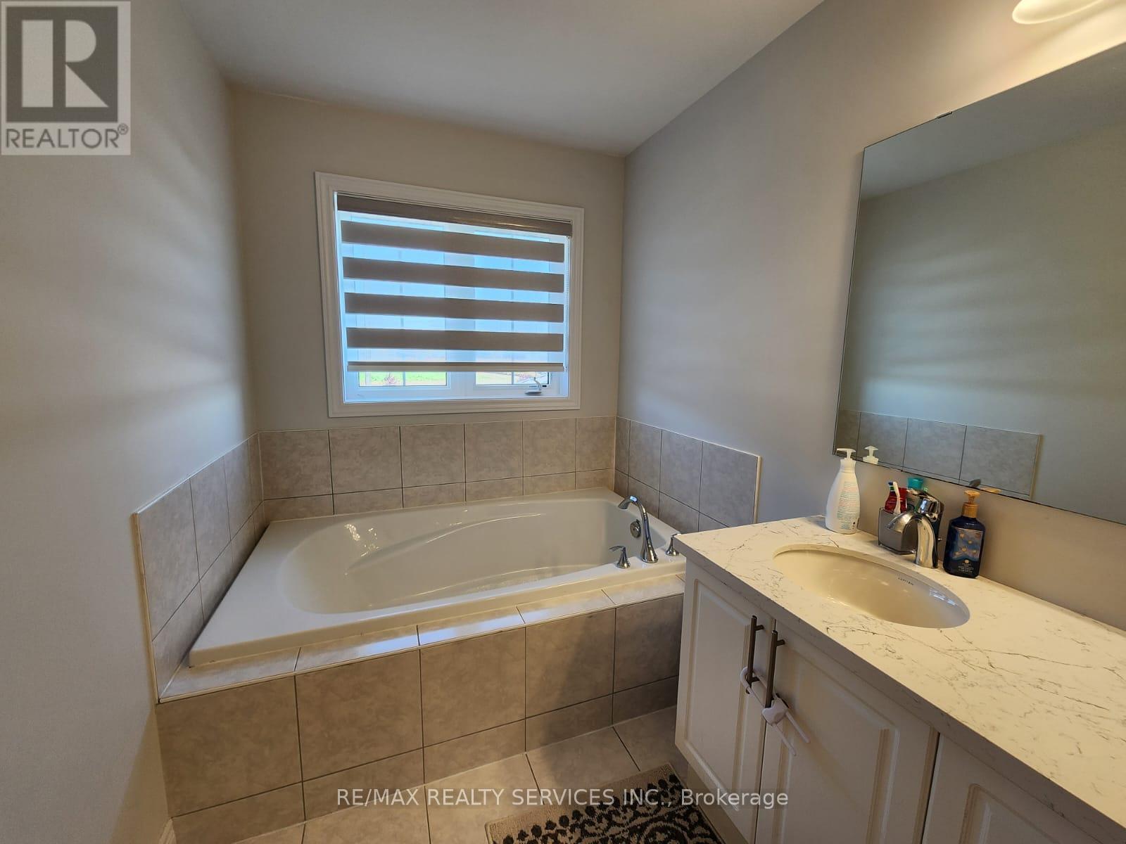 46 Branigan Crescent, Halton Hills (Georgetown), Ontario  L7G 0N1 - Photo 16 - W13787206