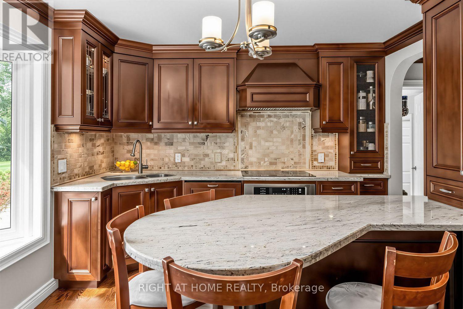 9249 Sixth Line, Halton Hills (Rural Halton Hills), Ontario  L7G 4S6 - Photo 13 - W13789486