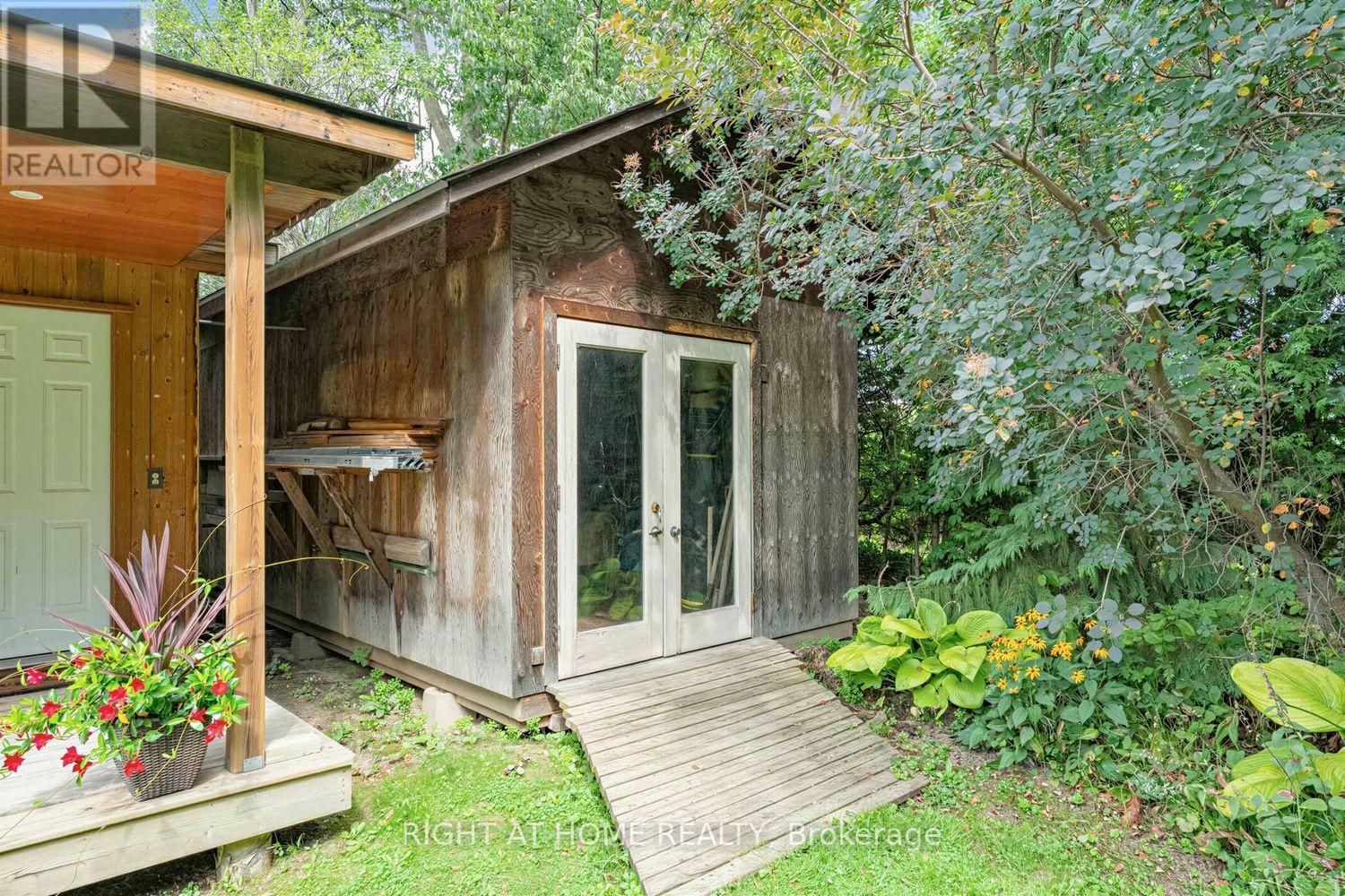9249 Sixth Line, Halton Hills (Rural Halton Hills), Ontario  L7G 4S6 - Photo 33 - W13789486