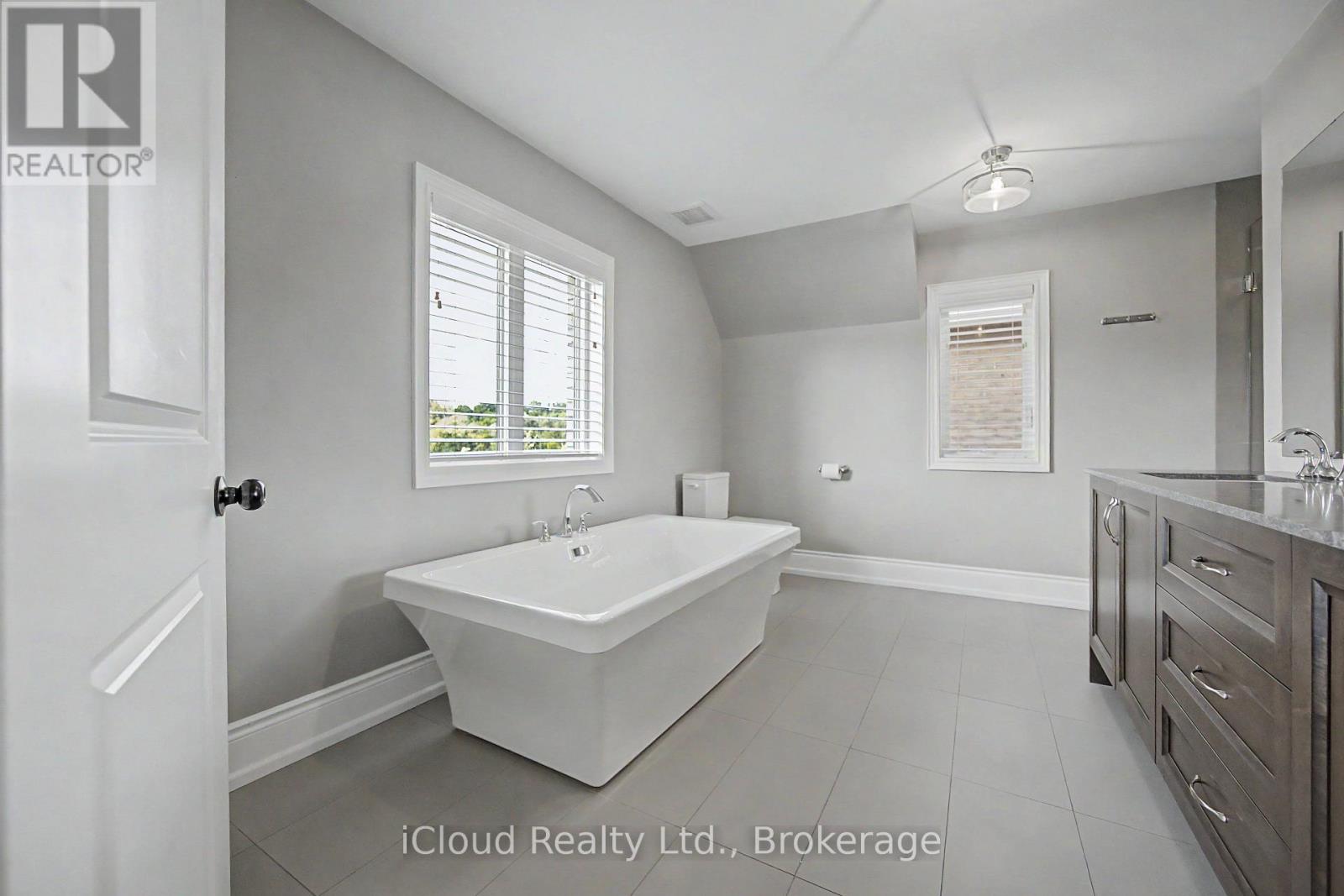 47 West Branch Drive, Halton Hills (Georgetown), Ontario  L7G 6N7 - Photo 31 - W13789530