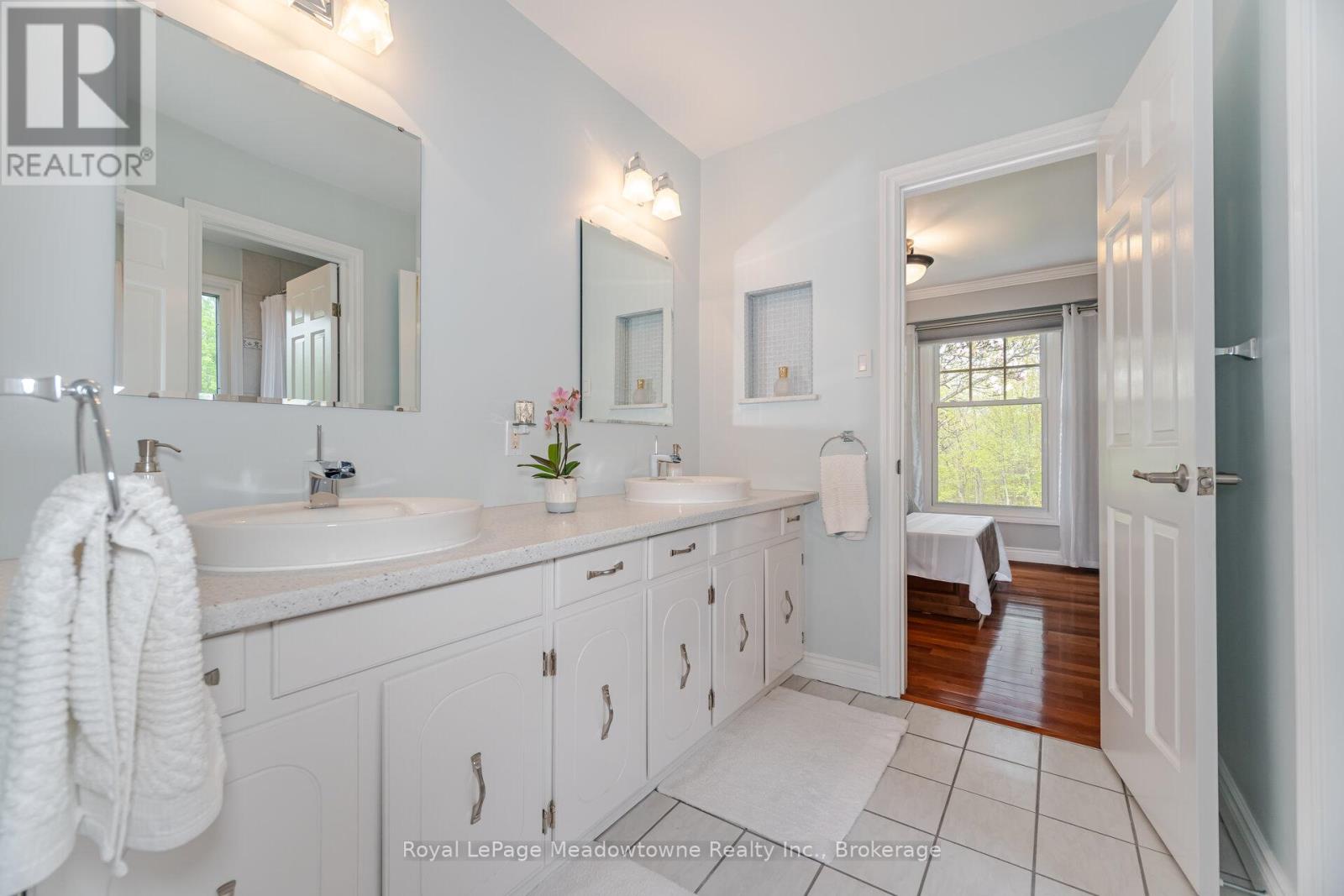 11302 Regional Rd 25, Halton Hills (Es Rural Esquesing), Ontario  L7J 2M1 - Photo 14 - W13790072