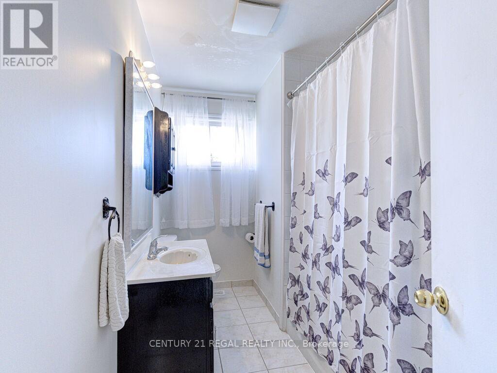 122 Longfield Road, Halton Hills (Ac Acton), Ontario  L7J 2K4 - Photo 15 - W13790106