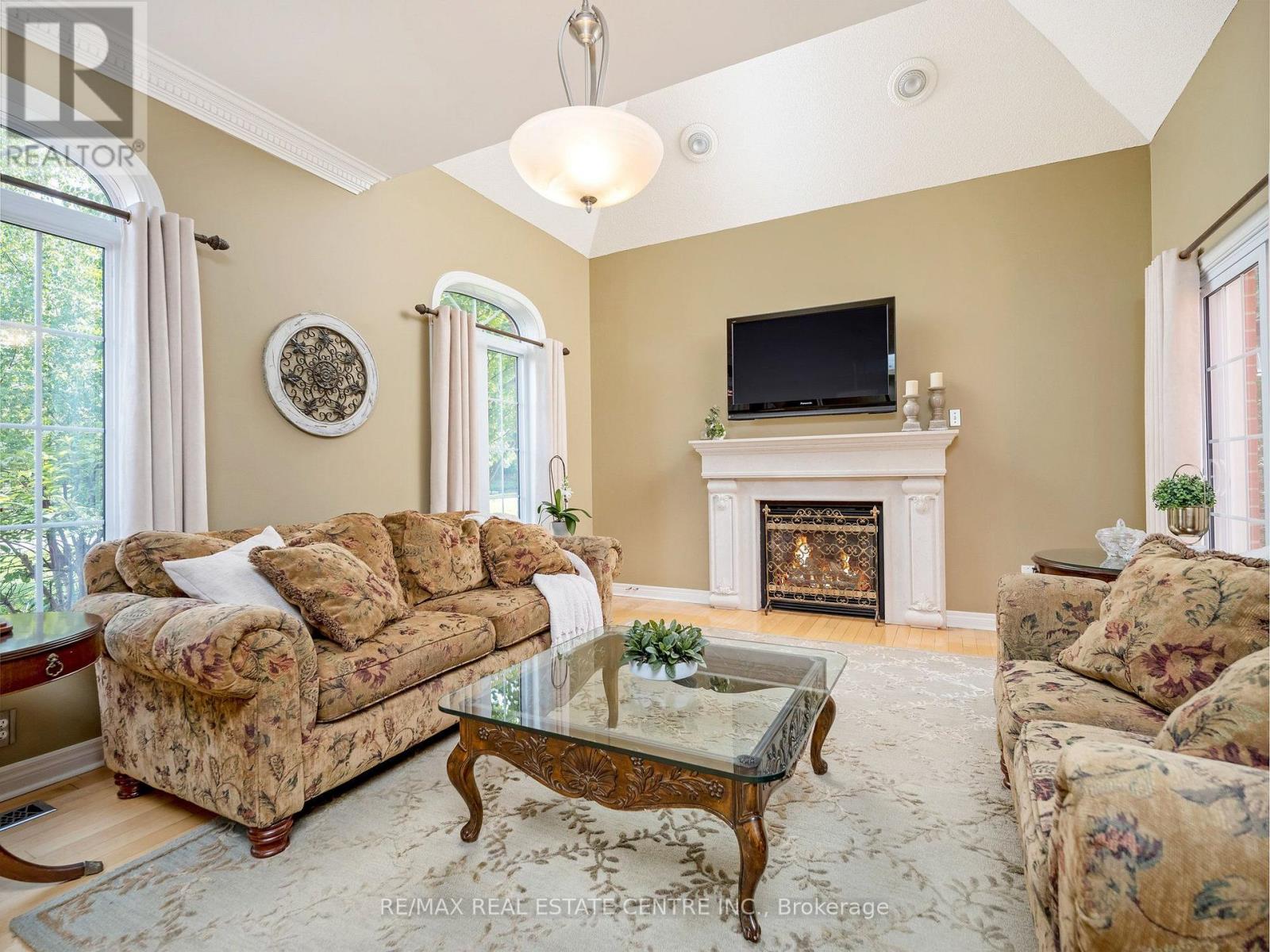 15 Trillium Terrace, Halton Hills (Rural Halton Hills), Ontario  L7J 2W8 - Photo 10 - W13791690