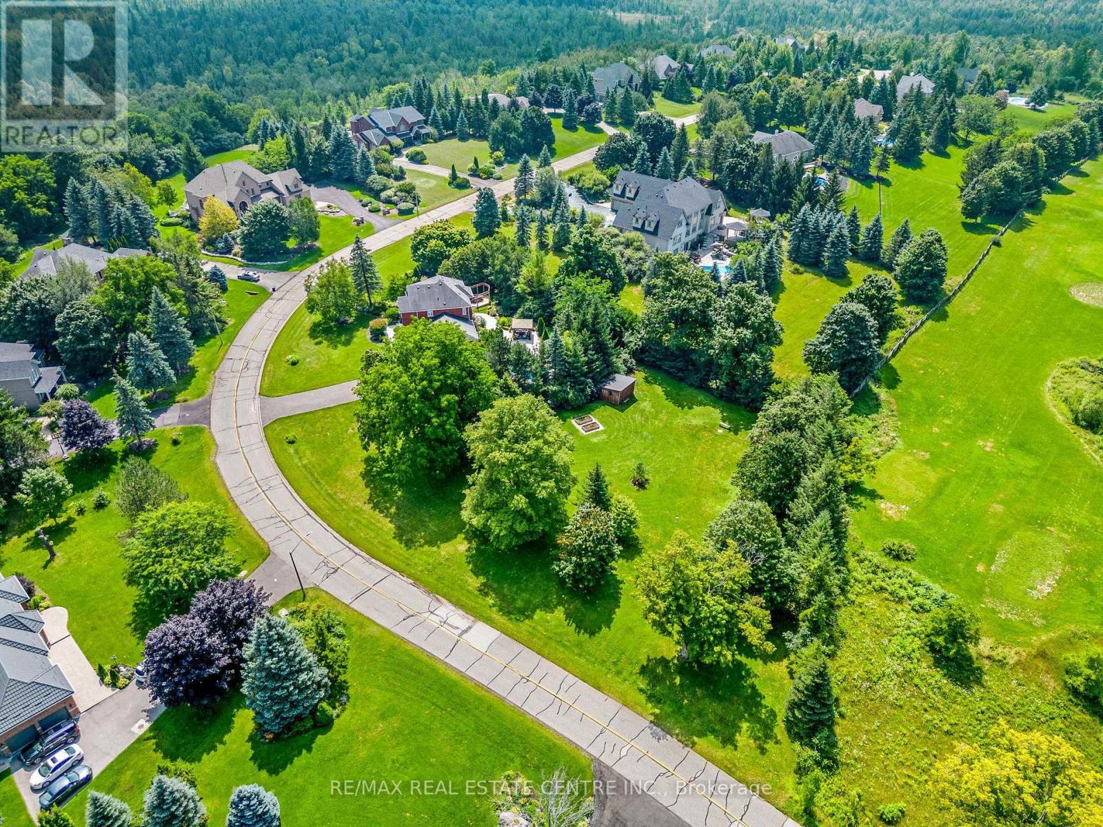 15 Trillium Terrace, Halton Hills (Rural Halton Hills), Ontario  L7J 2W8 - Photo 43 - W13791690
