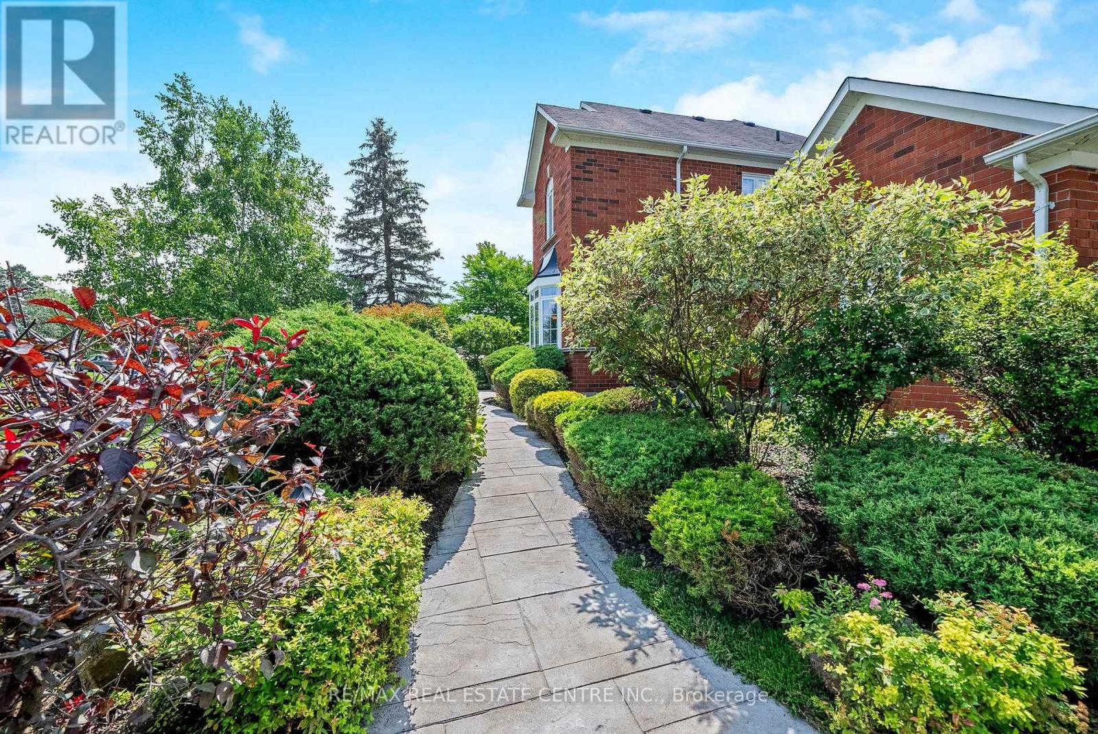 15 Trillium Terrace, Halton Hills (Rural Halton Hills), Ontario  L7J 2W8 - Photo 6 - W13791690