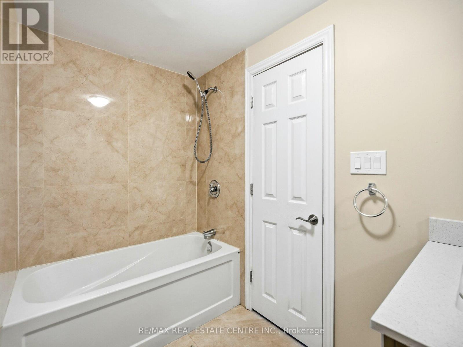Upper Level - 112 Mountainview Road S, Halton Hills (Georgetown), Ontario  L7G 4K6 - Photo 44 - W13792346
