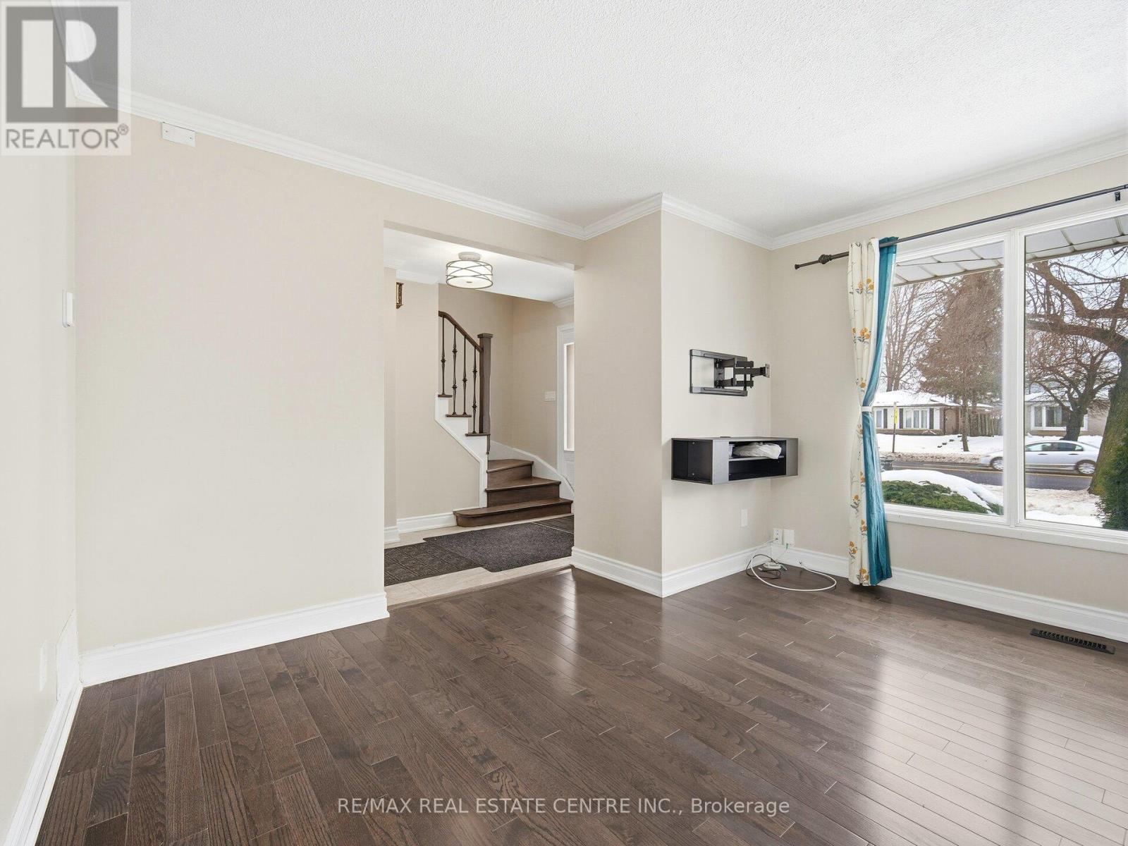 Upper Level - 112 Mountainview Road S, Halton Hills (Georgetown), Ontario  L7G 4K6 - Photo 8 - W13792346