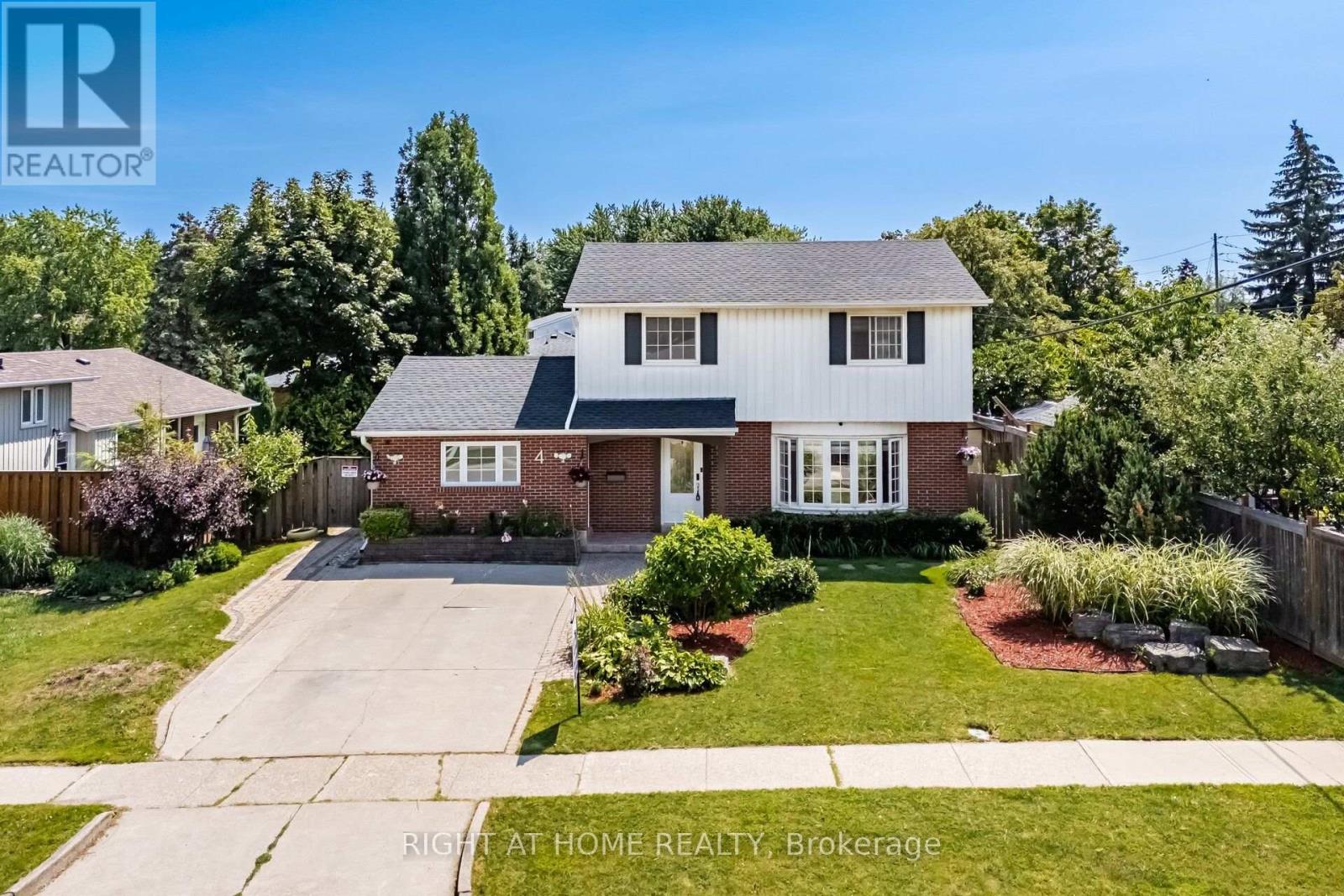 4 ROSEFIELD DRIVE, halton hills (georgetown), Ontario