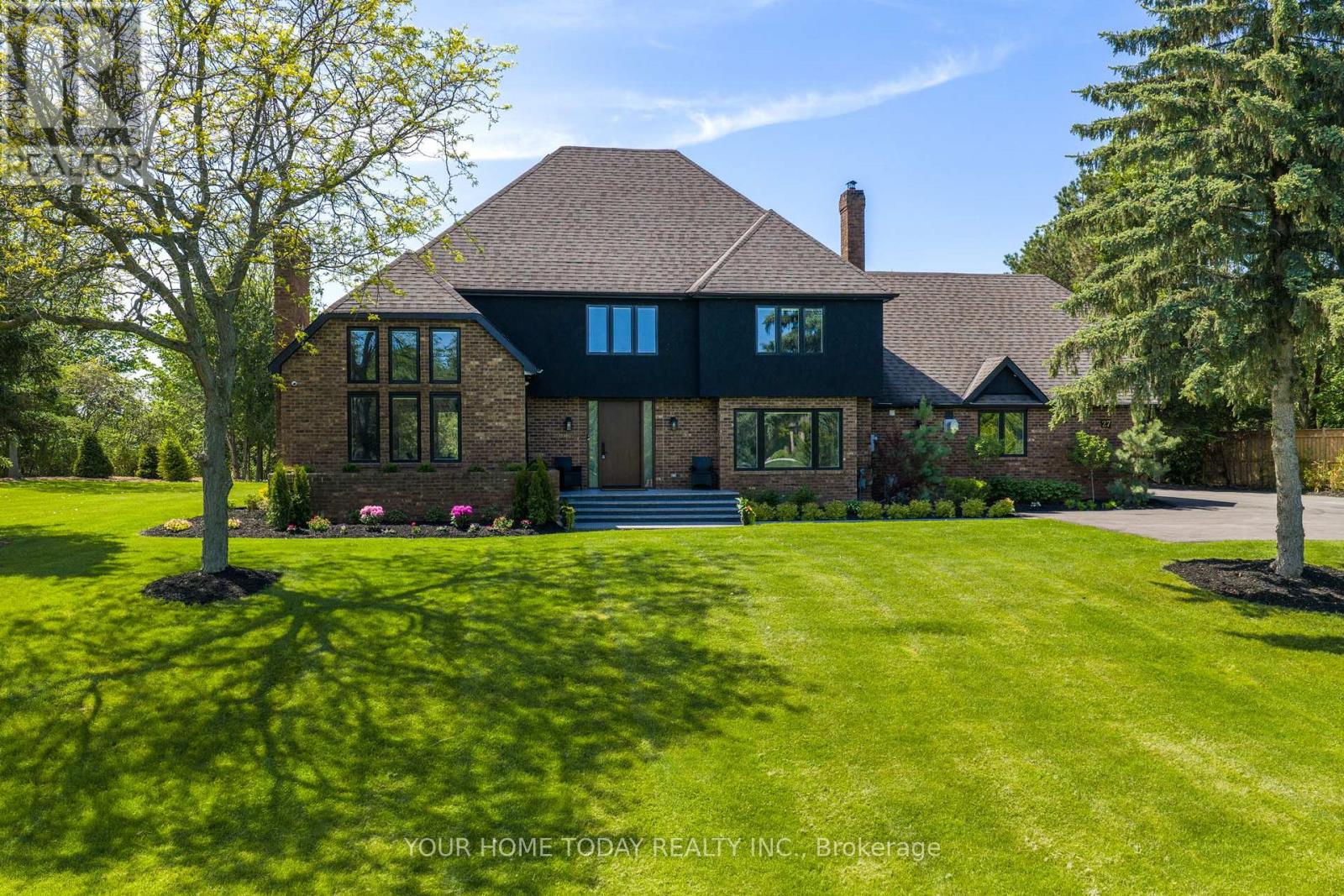 27 Chantelay Crescent, Halton Hills (Georgetown), Ontario  L7G 4S5 - Photo 2 - W13795906