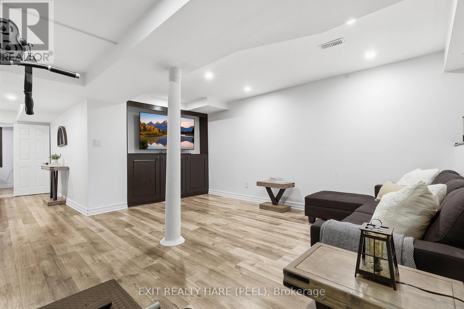 24 Snowberry Crescent, Halton Hills (Georgetown), Ontario  L7G 6M4 - Photo 16 - W13796470