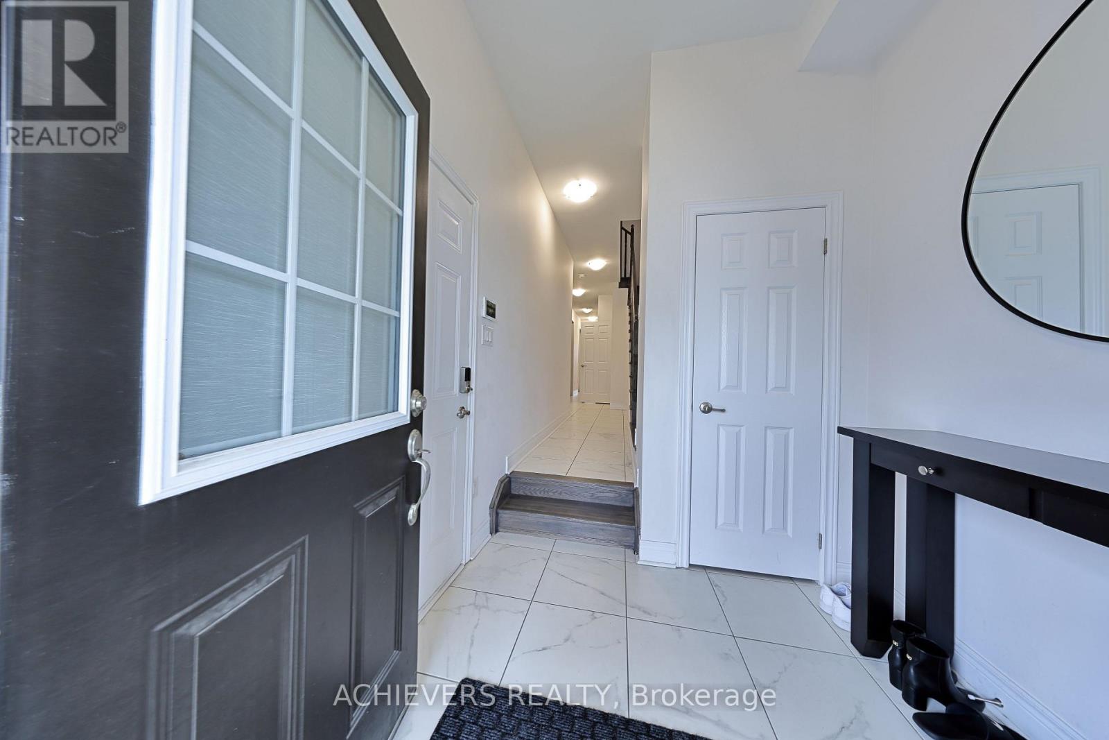 52 Branigan Crescent, Halton Hills (Georgetown), Ontario  L7G 0N1 - Photo 5 - W13796476