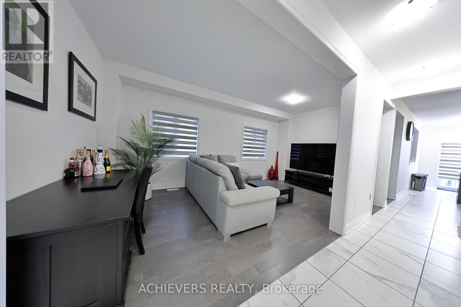 52 Branigan Crescent, Halton Hills (Georgetown), Ontario  L7G 0N1 - Photo 8 - W13796476