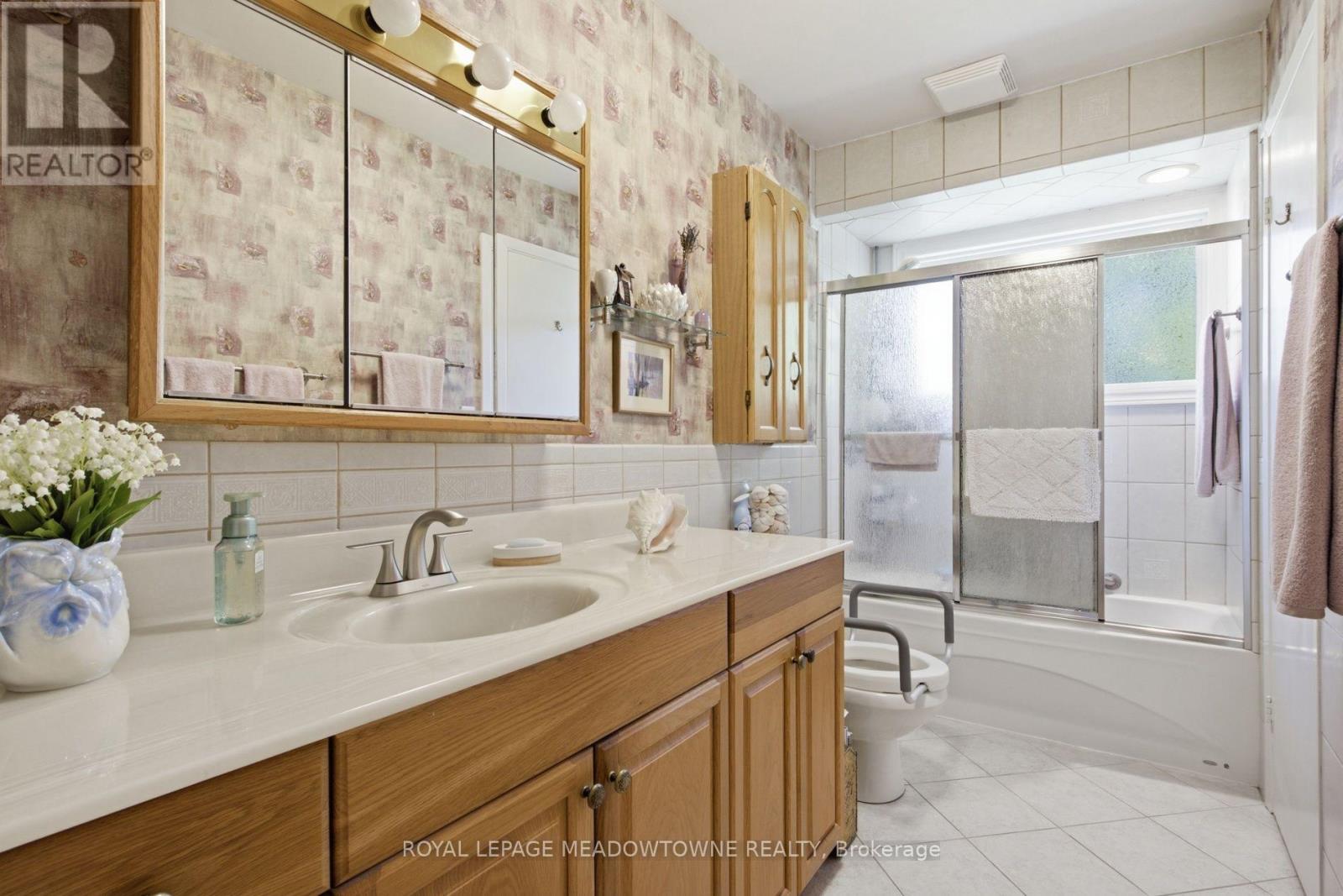 273 Maple Avenue, Halton Hills (Georgetown), Ontario  L7G 1W6 - Photo 21 - W13797890