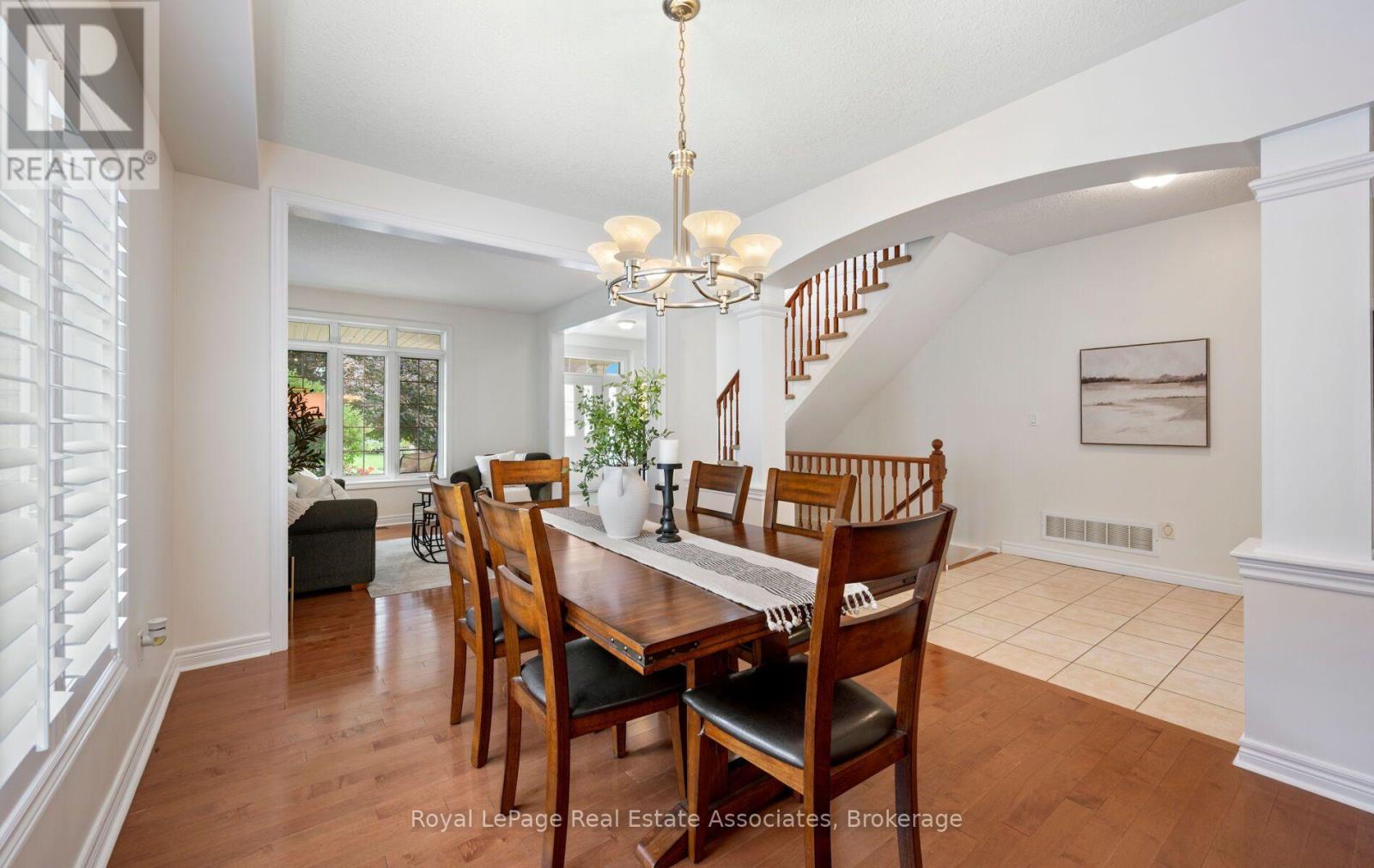 17 Nelles Street, Halton Hills (Ac Acton), Ontario  L7J 2Y7 - Photo 15 - W13797958