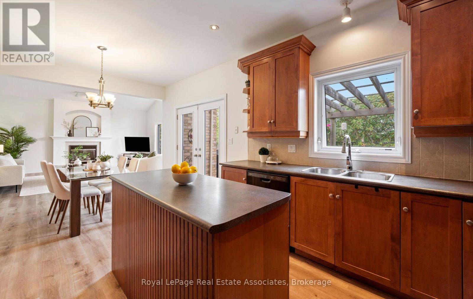 17 Nelles Street, Halton Hills (Ac Acton), Ontario  L7J 2Y7 - Photo 25 - W13797958