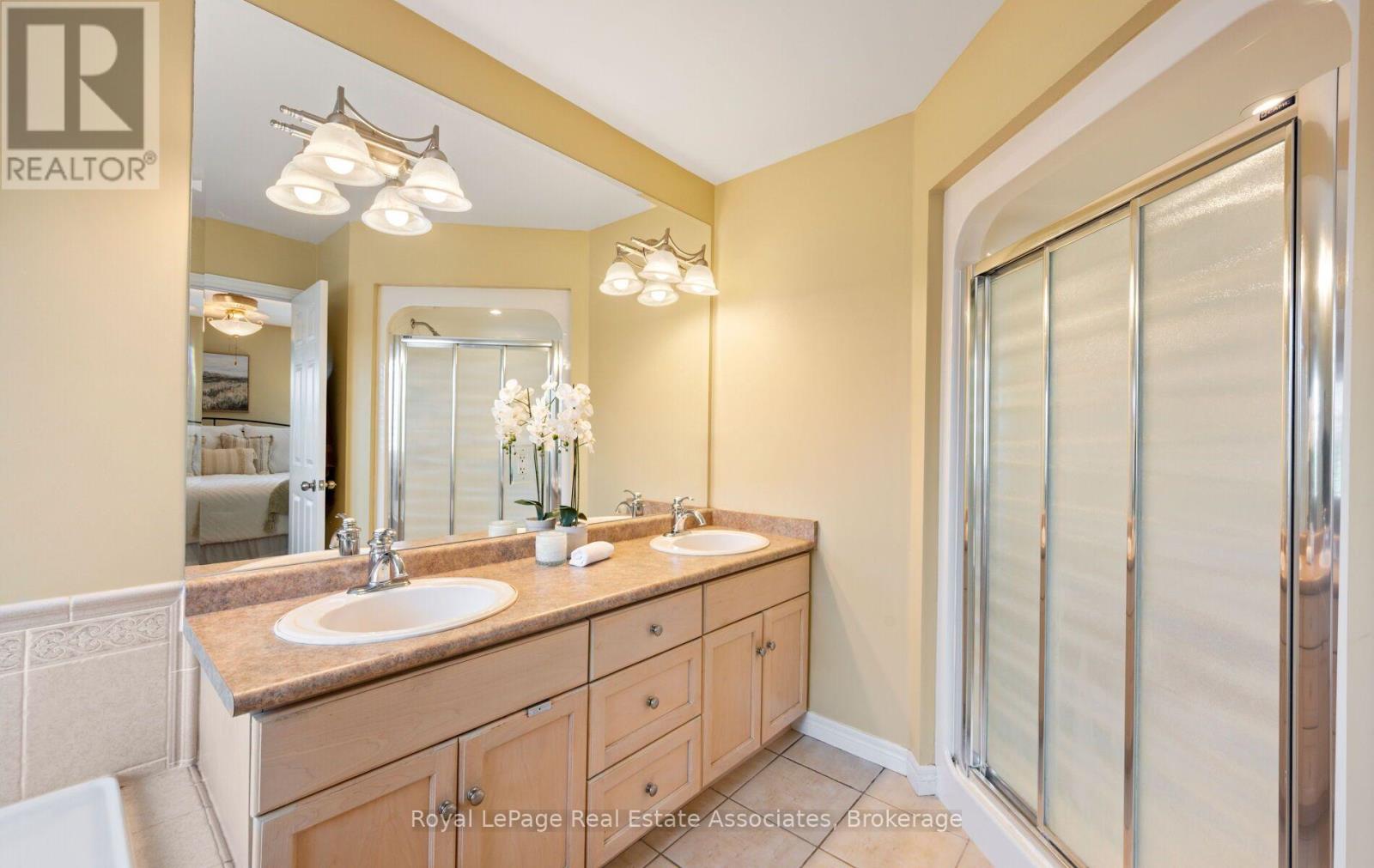 17 Nelles Street, Halton Hills (Ac Acton), Ontario  L7J 2Y7 - Photo 31 - W13797958