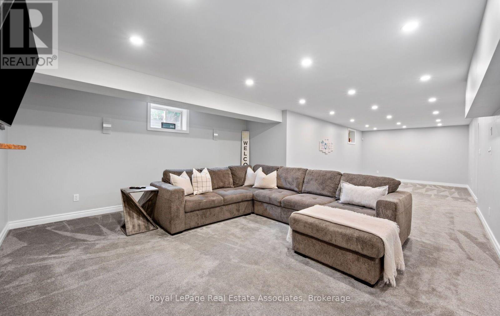17 Nelles Street, Halton Hills (Ac Acton), Ontario  L7J 2Y7 - Photo 44 - W13797958