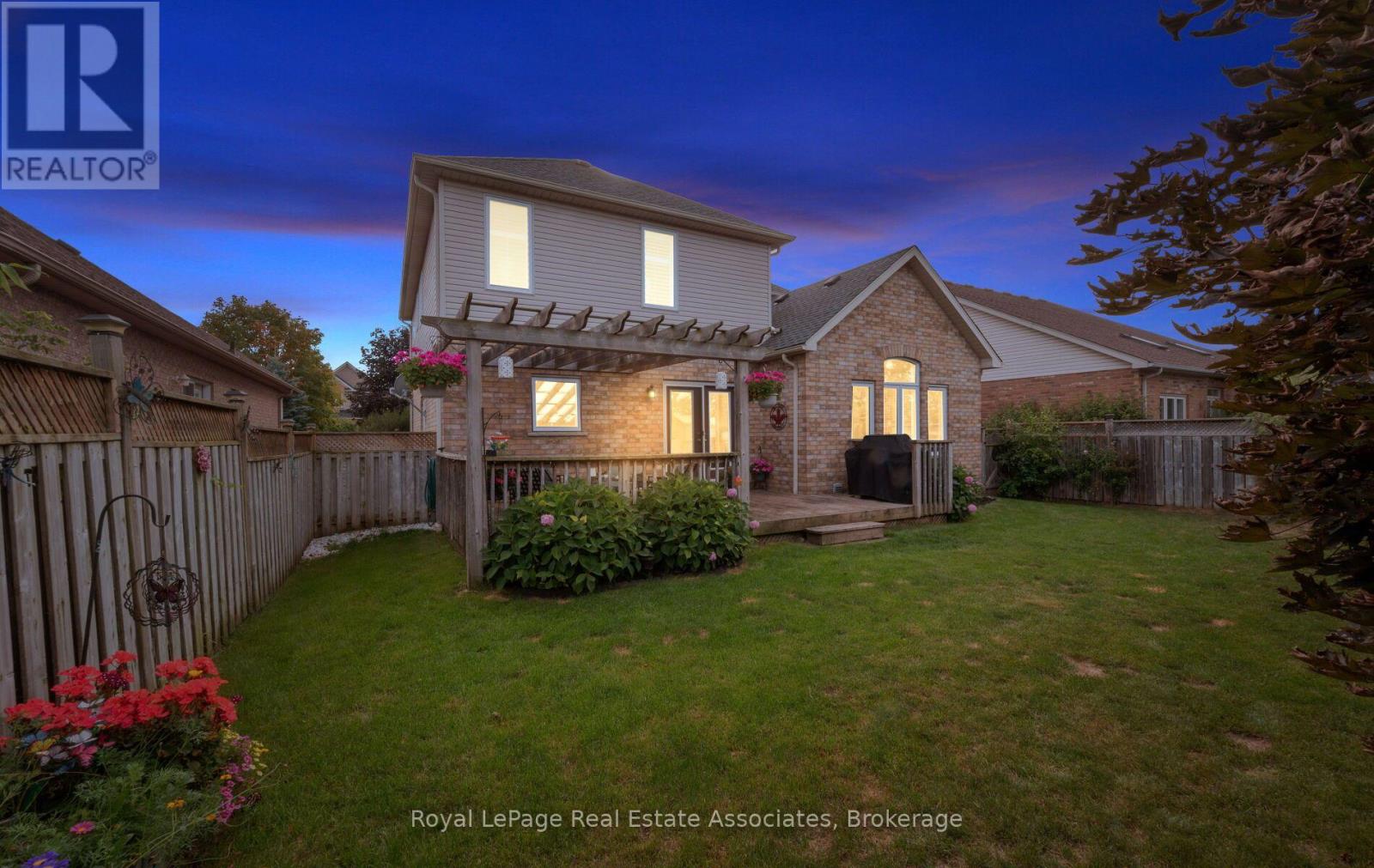 17 Nelles Street, Halton Hills (Ac Acton), Ontario  L7J 2Y7 - Photo 50 - W13797958