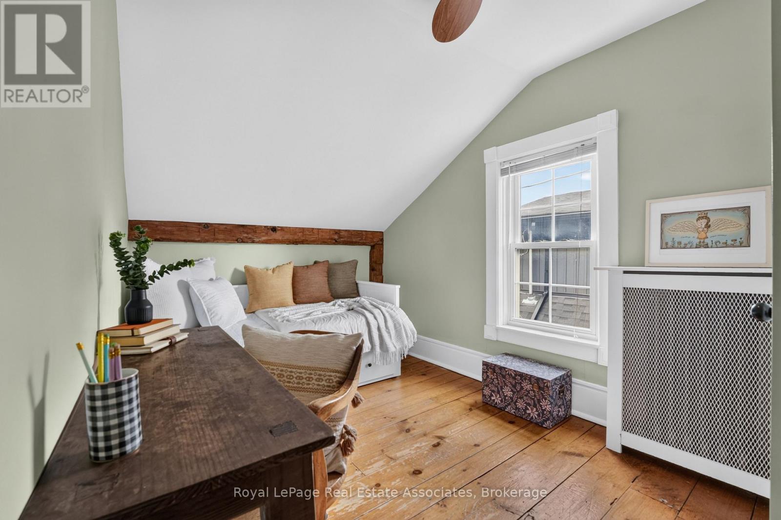 15 Charles Street, Halton Hills (Georgetown), Ontario  L7G 2Z1 - Photo 35 - W13798176