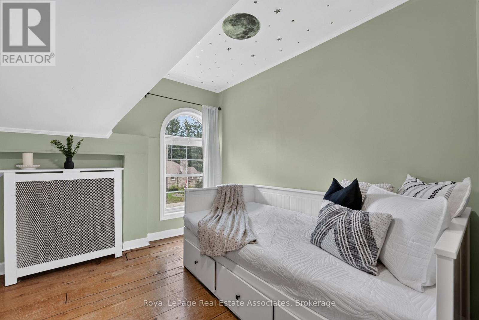 15 Charles Street, Halton Hills (Georgetown), Ontario  L7G 2Z1 - Photo 38 - W13798176