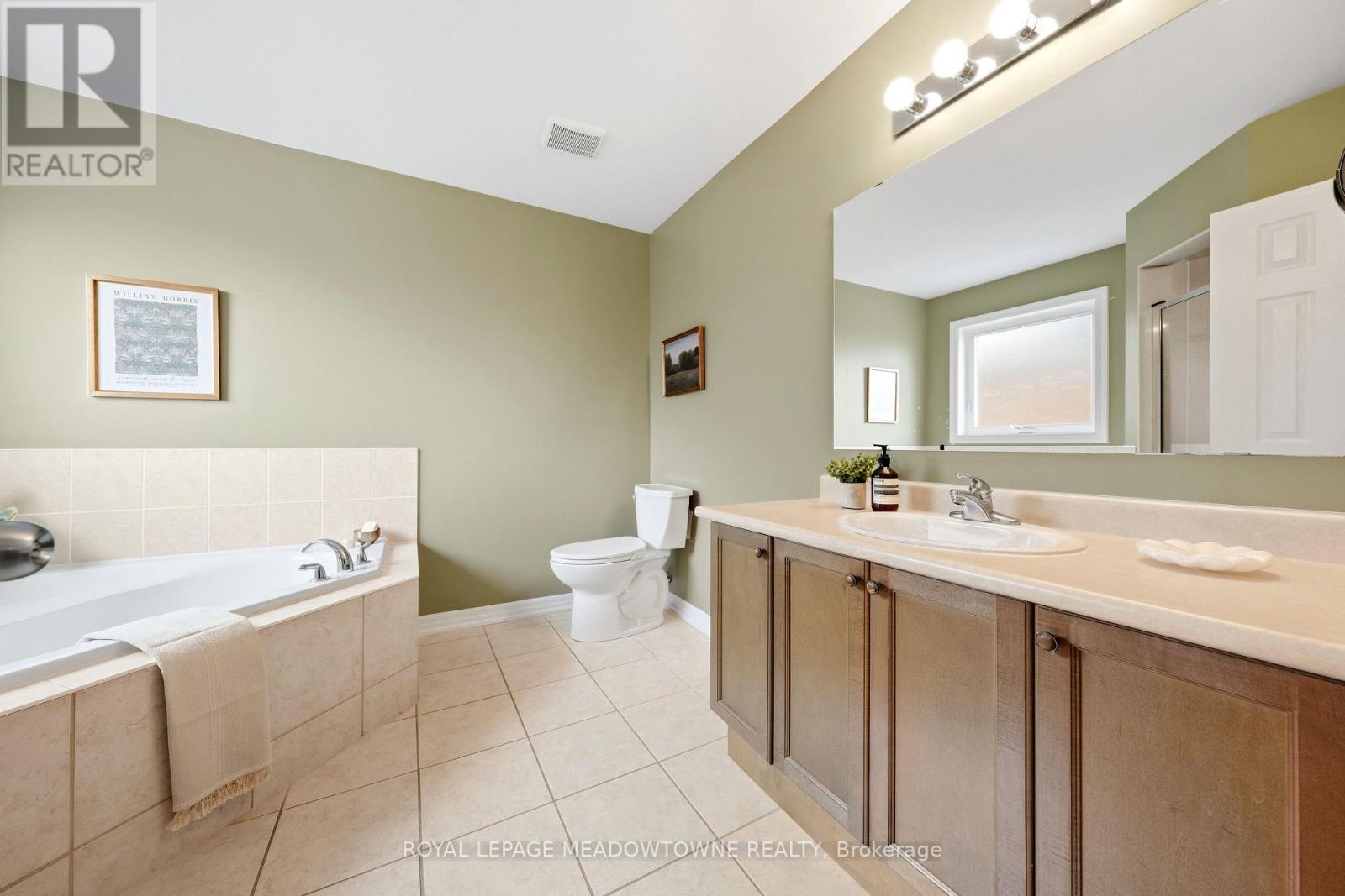 20 Orchid Avenue, Halton Hills (Georgetown), Ontario  L7G 6L7 - Photo 30 - W13798846
