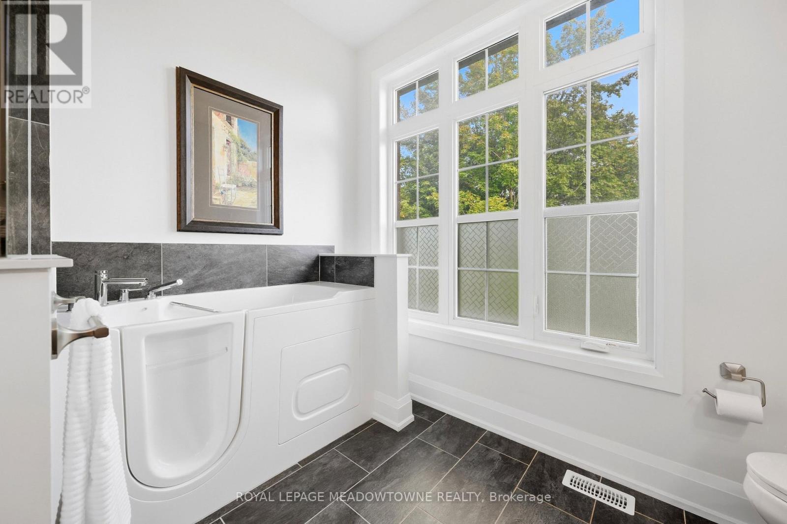 8 J B Robson Court, Halton Hills (Glen Williams), Ontario  L7G 0P3 - Photo 25 - W13799708